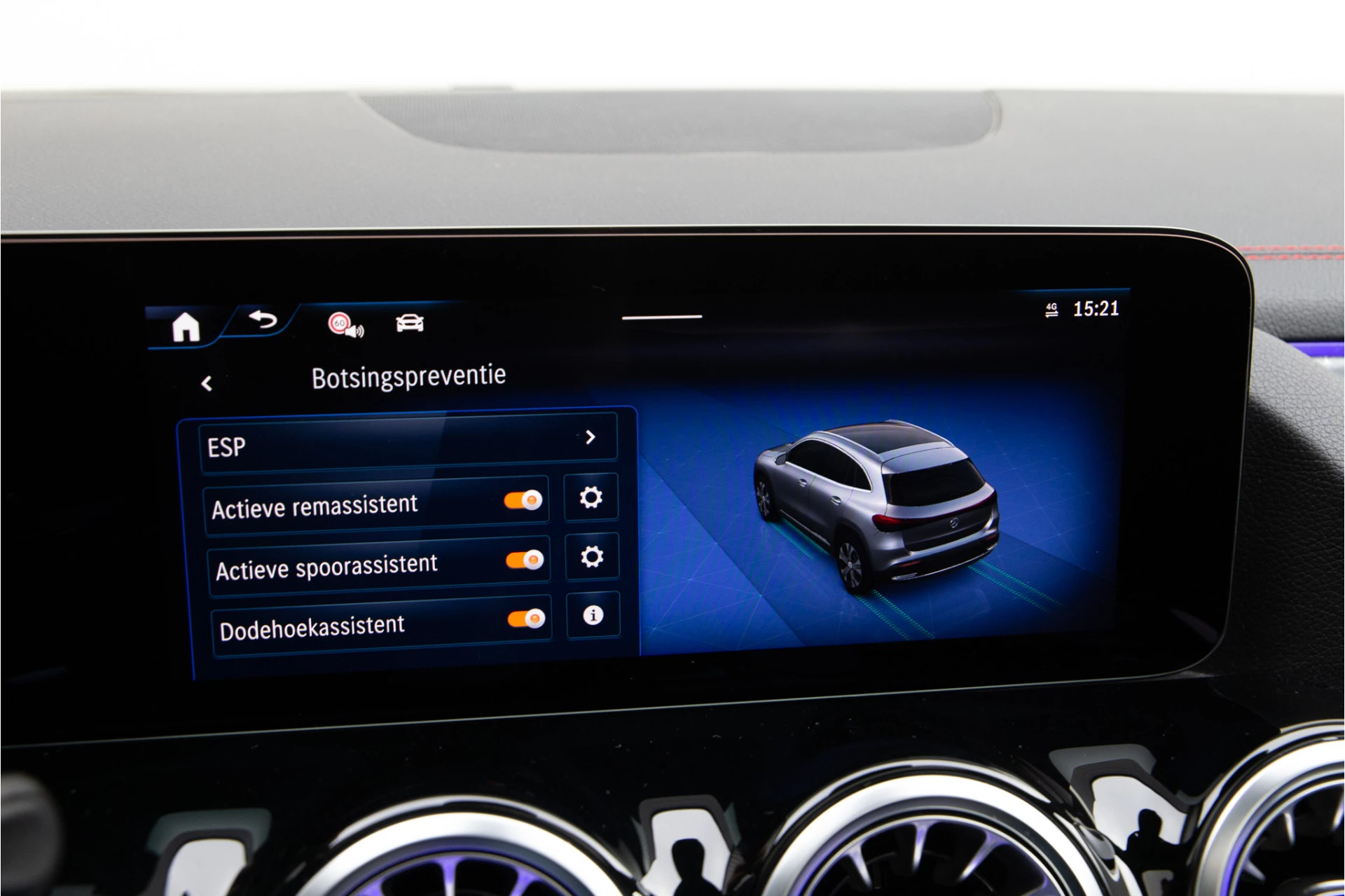 Hoofdafbeelding Mercedes-Benz EQA