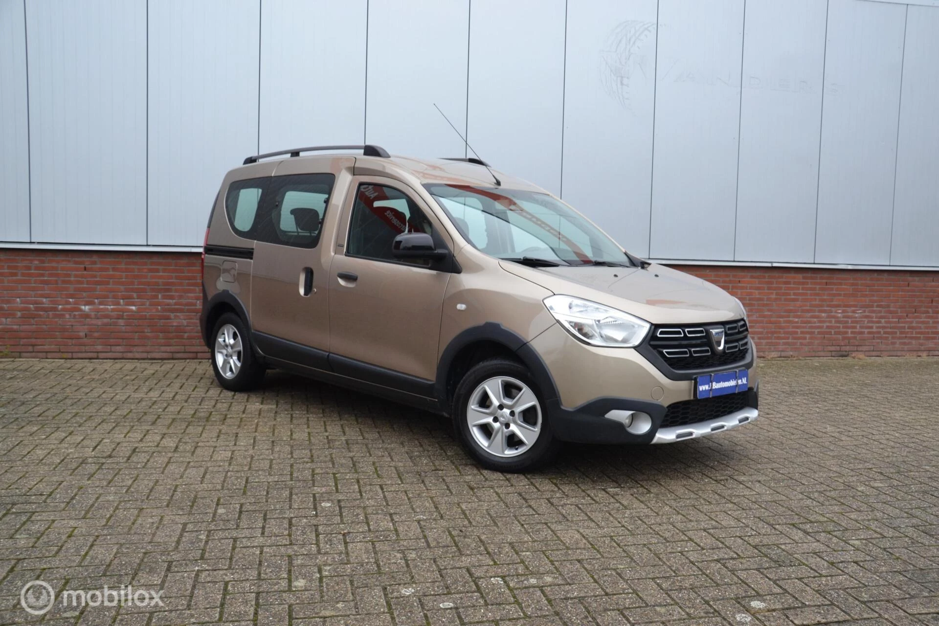 Hoofdafbeelding Dacia Dokker