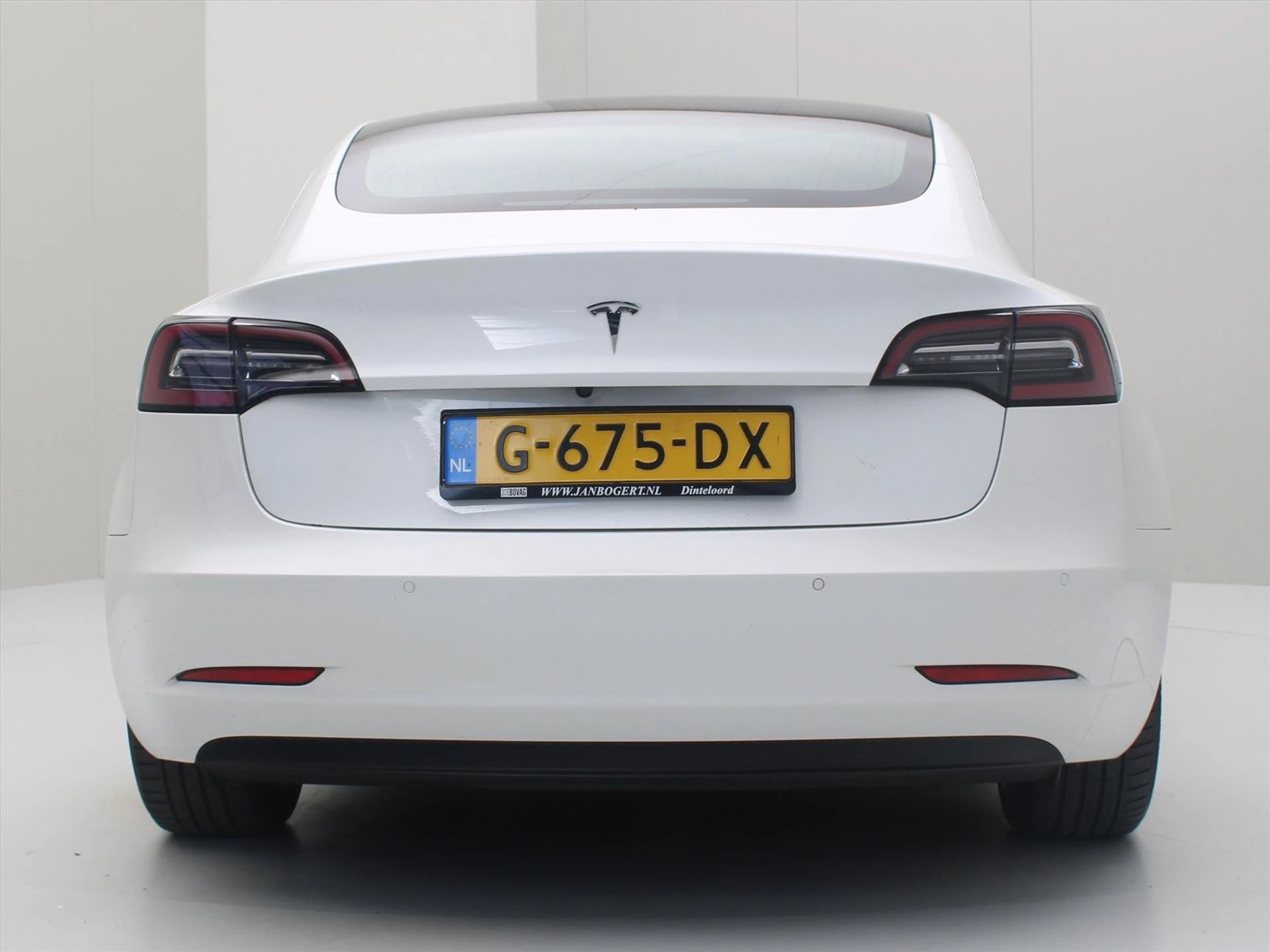 Hoofdafbeelding Tesla Model 3