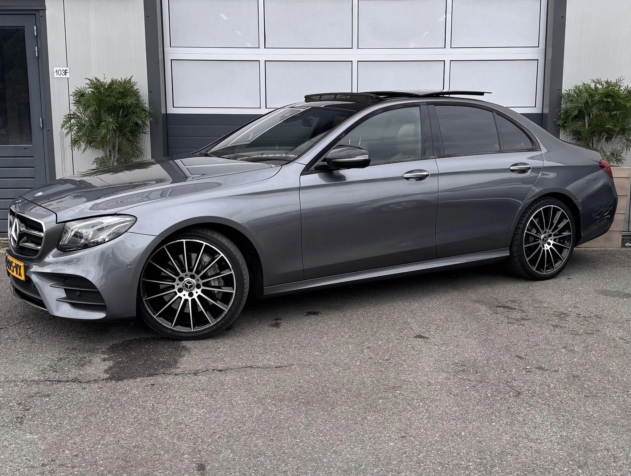 Hoofdafbeelding Mercedes-Benz E-Klasse