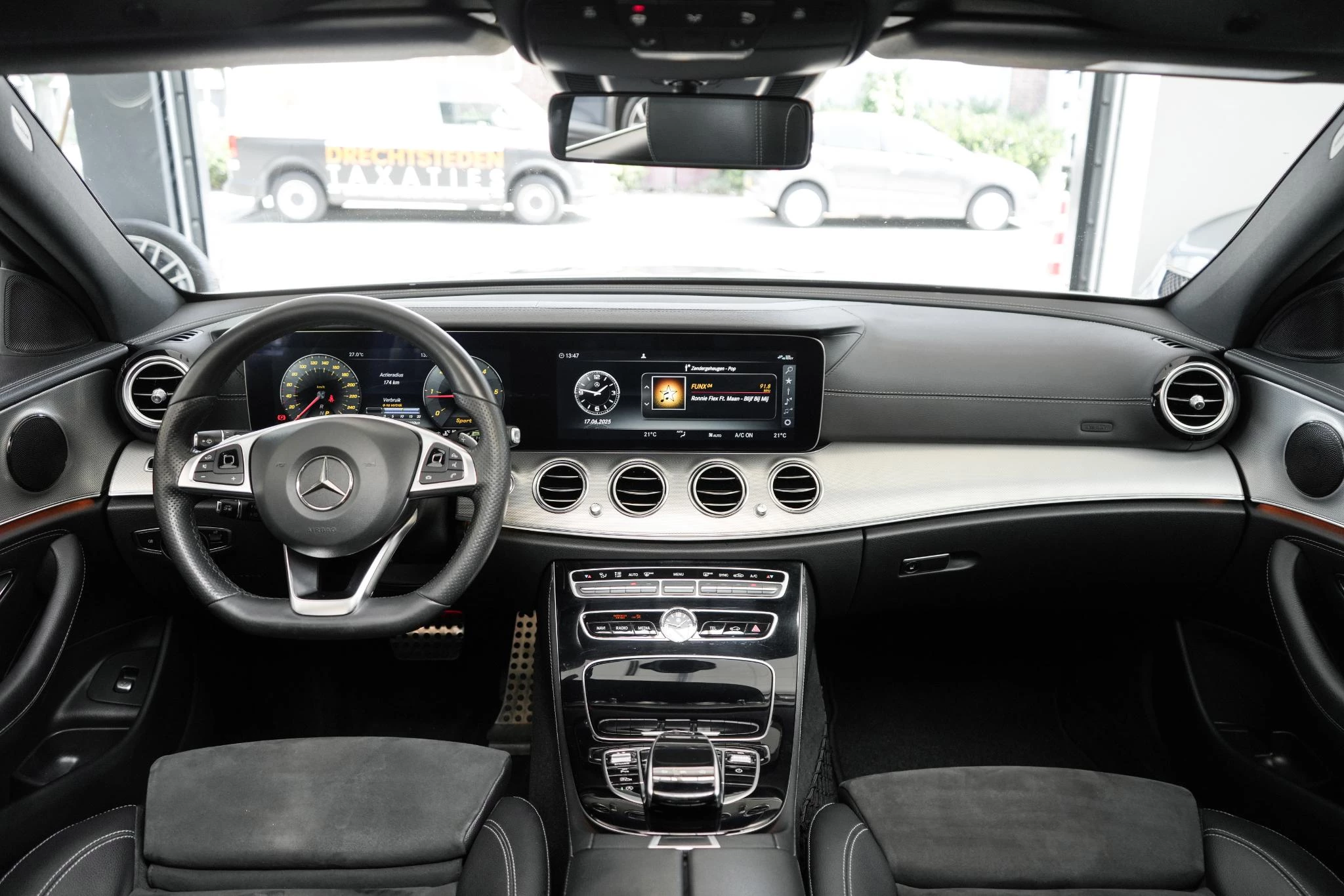 Hoofdafbeelding Mercedes-Benz E-Klasse