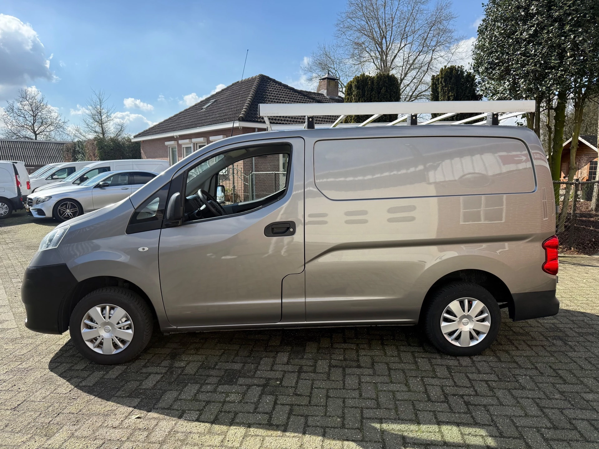 Hoofdafbeelding Nissan NV200