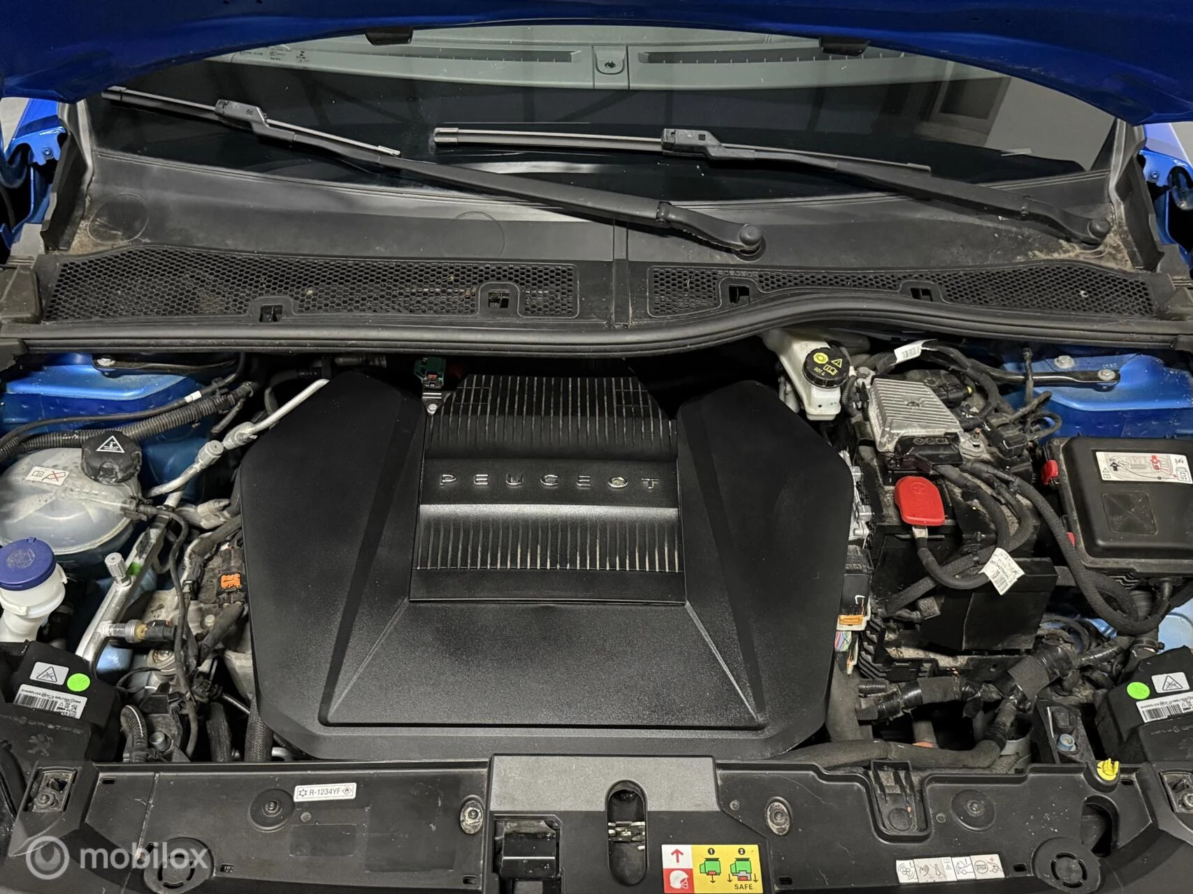 Hoofdafbeelding Peugeot e-208