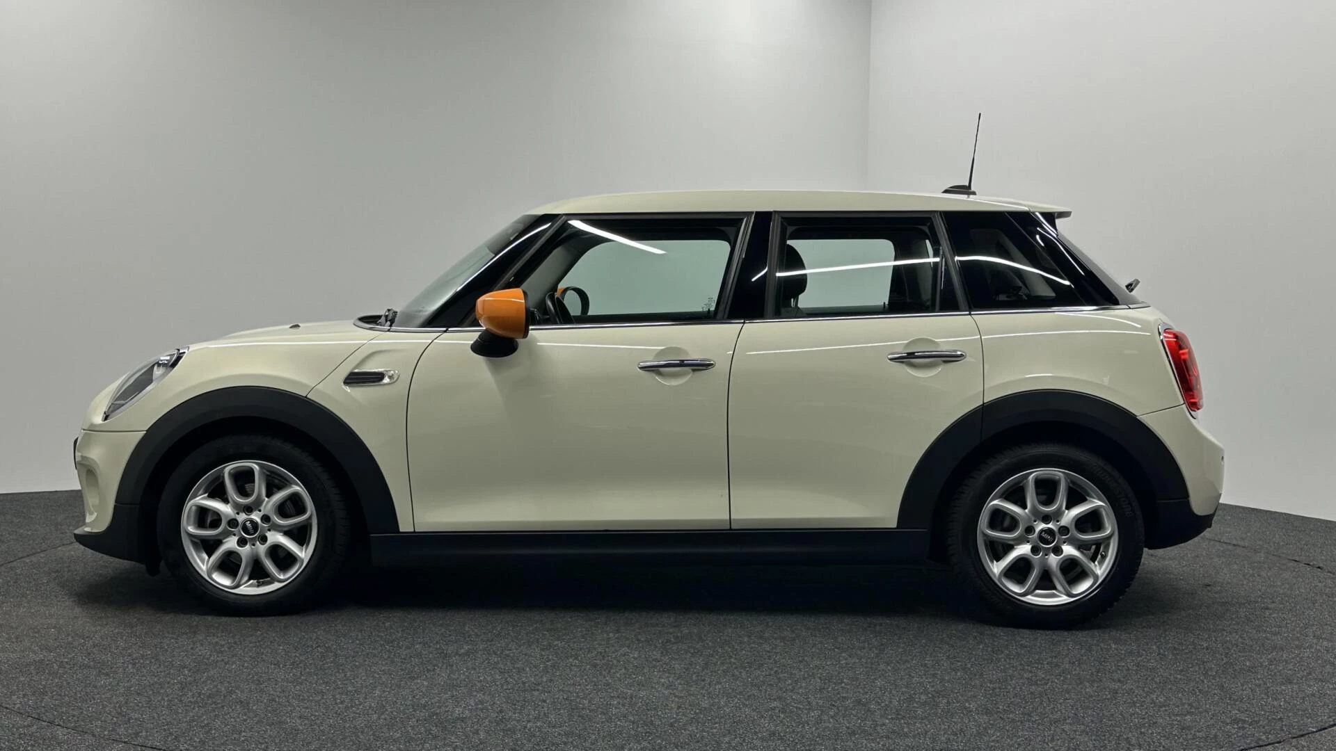 Hoofdafbeelding MINI One