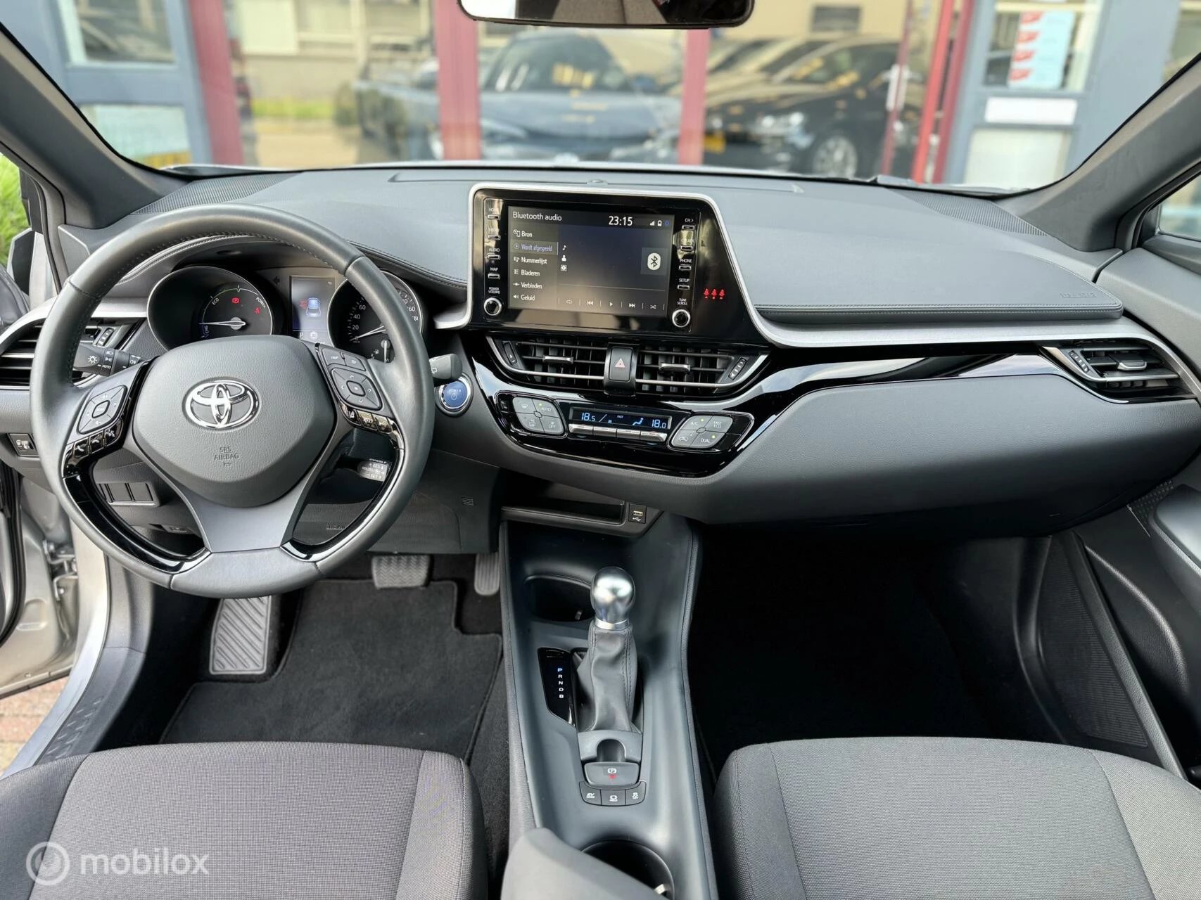 Hoofdafbeelding Toyota C-HR