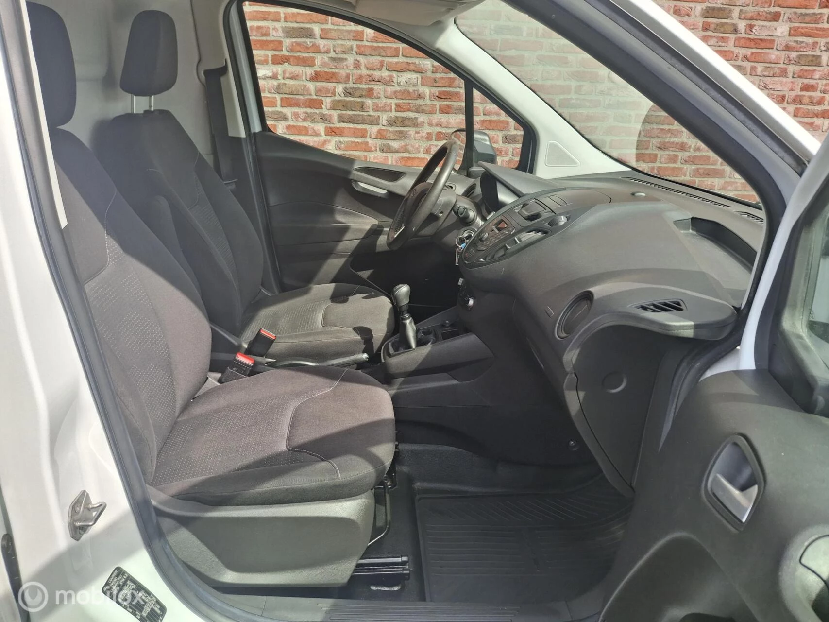 Hoofdafbeelding Ford Transit Courier