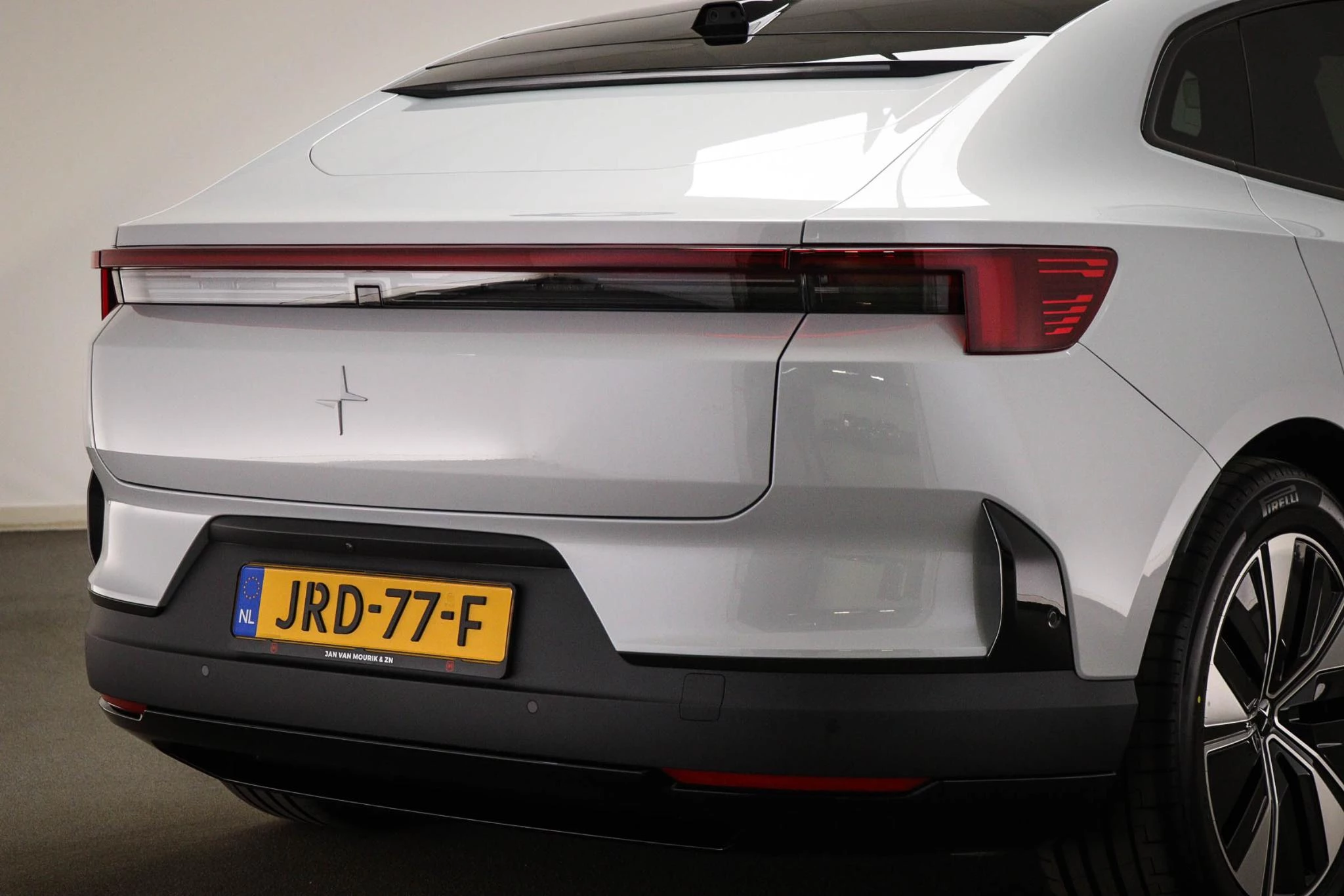 Hoofdafbeelding Polestar 4