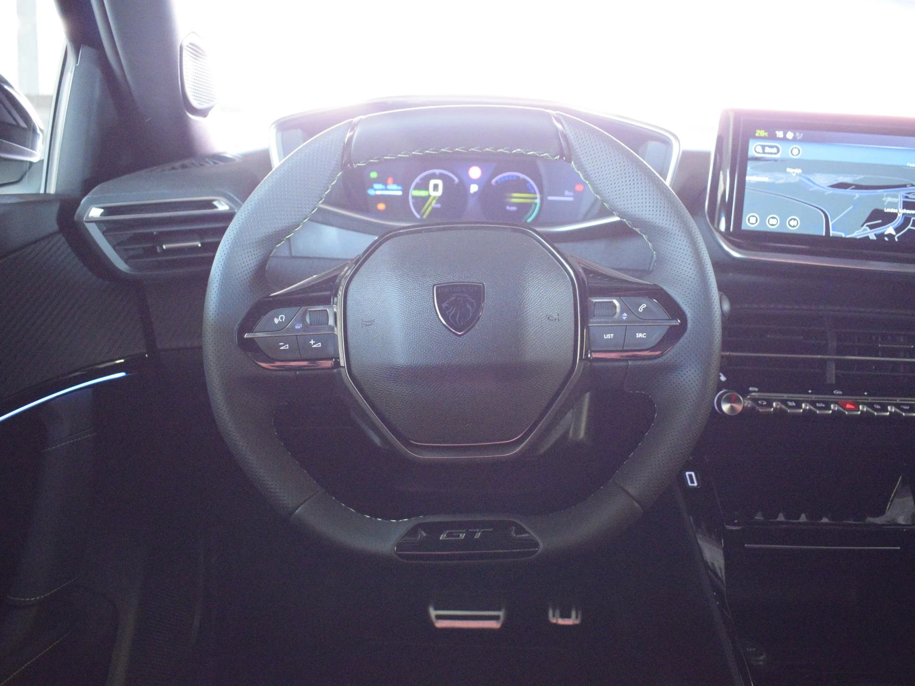 Hoofdafbeelding Peugeot e-2008