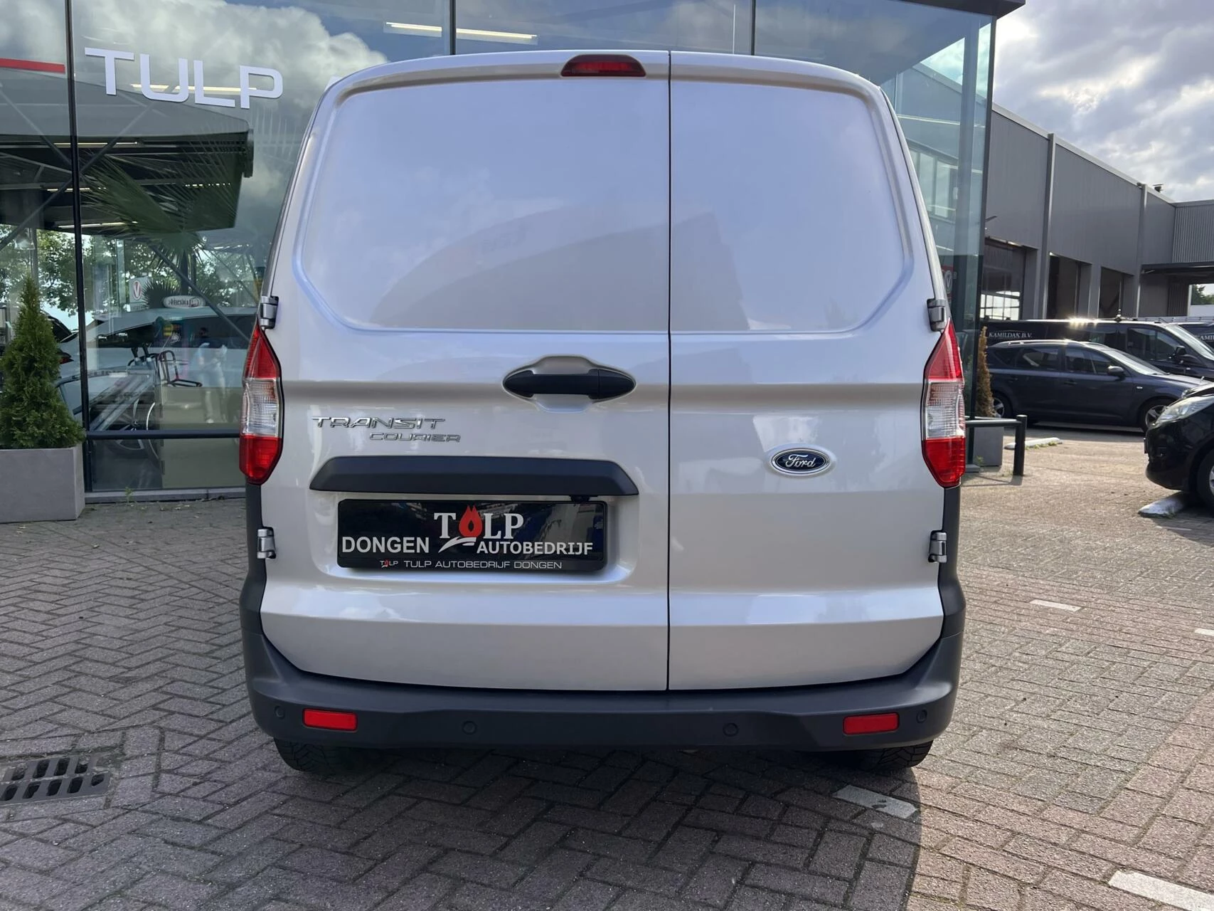 Hoofdafbeelding Ford Transit Courier