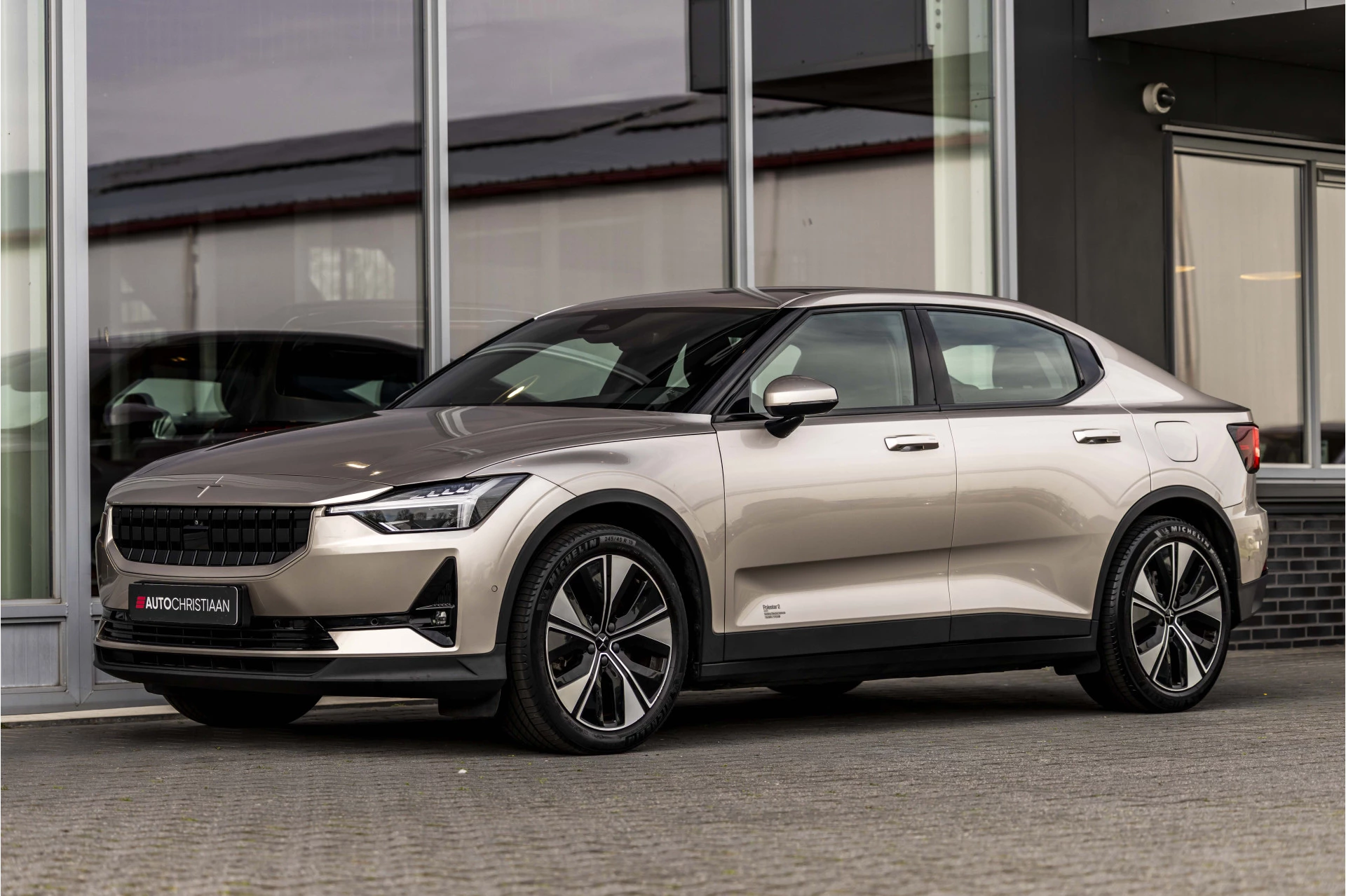 Hoofdafbeelding Polestar 2