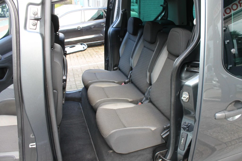 Hoofdafbeelding Peugeot Partner