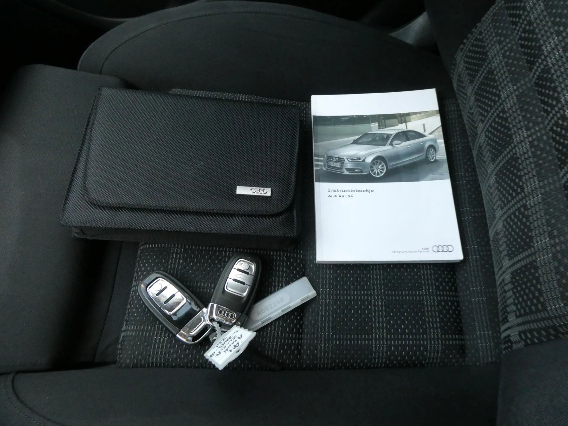 Hoofdafbeelding Audi A4