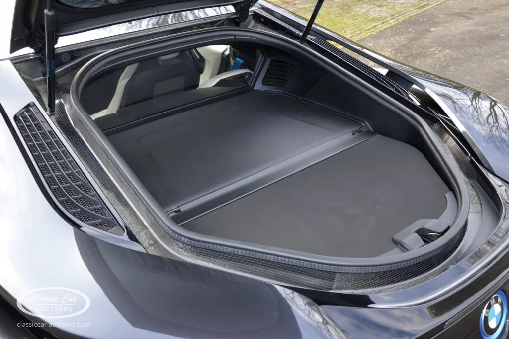 Hoofdafbeelding BMW i8