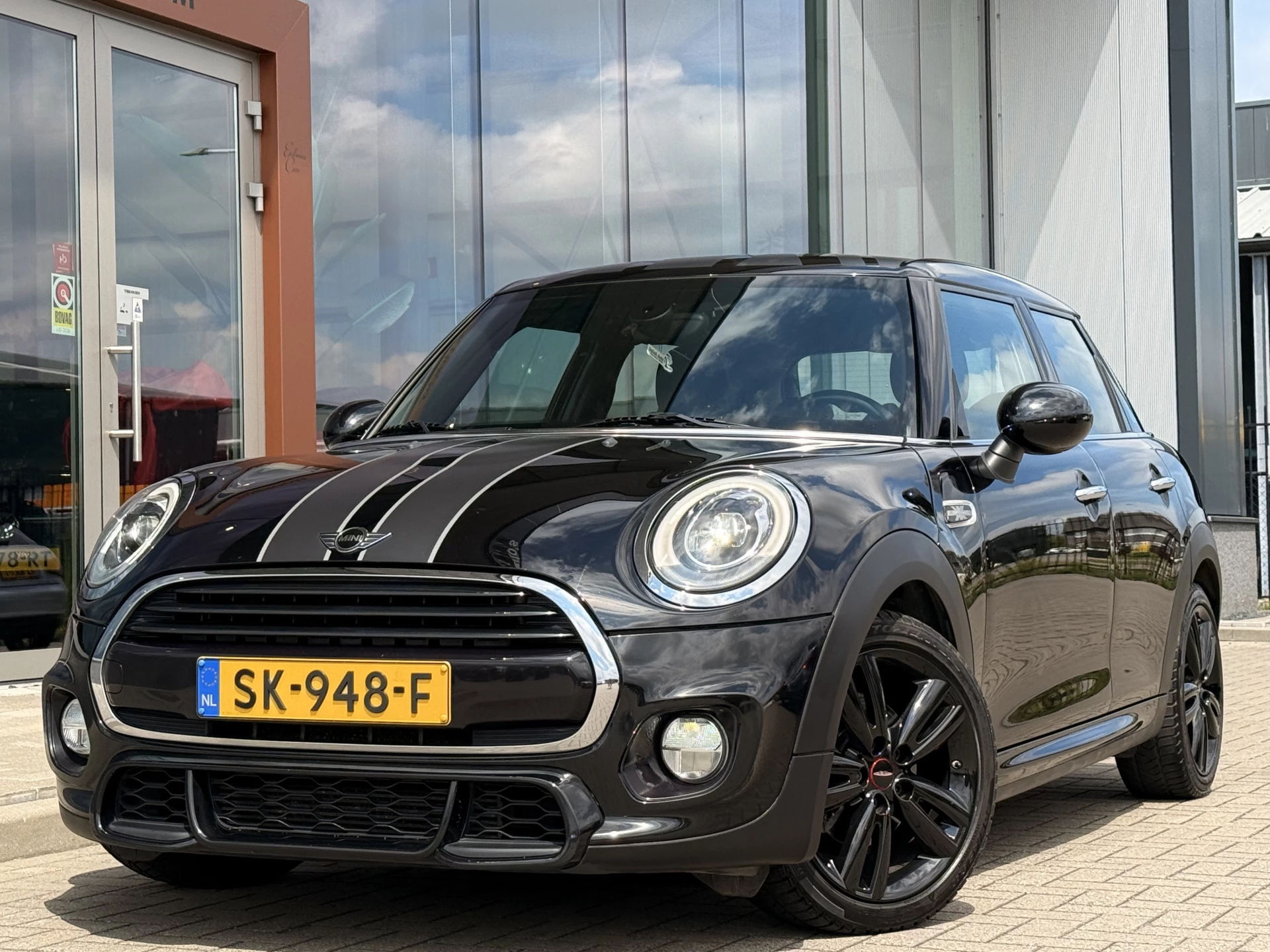 Hoofdafbeelding MINI Cooper