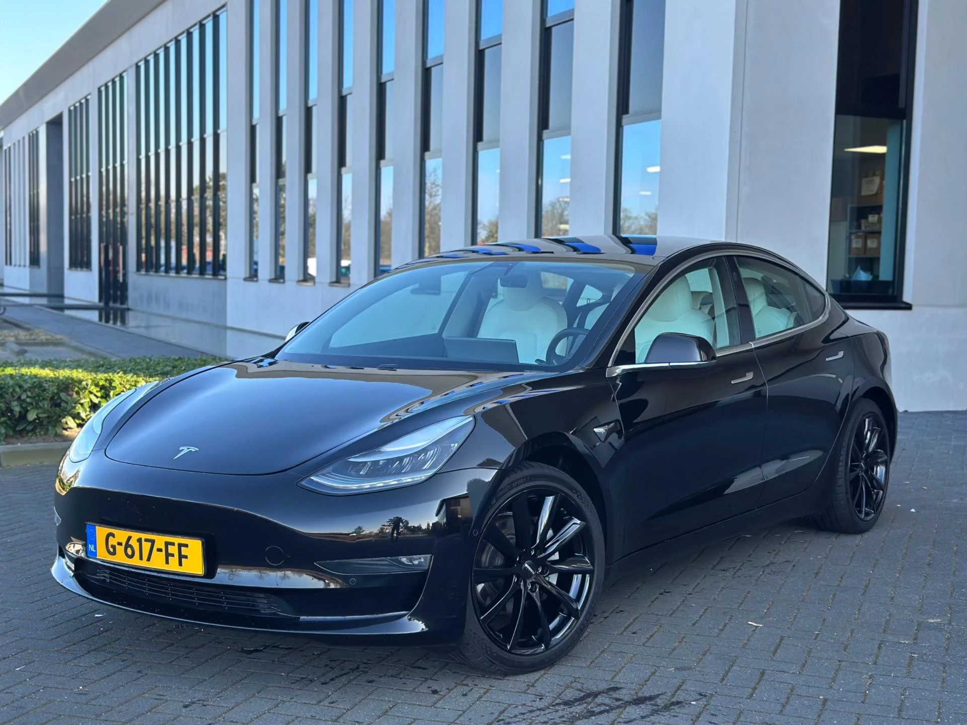 Hoofdafbeelding Tesla Model 3