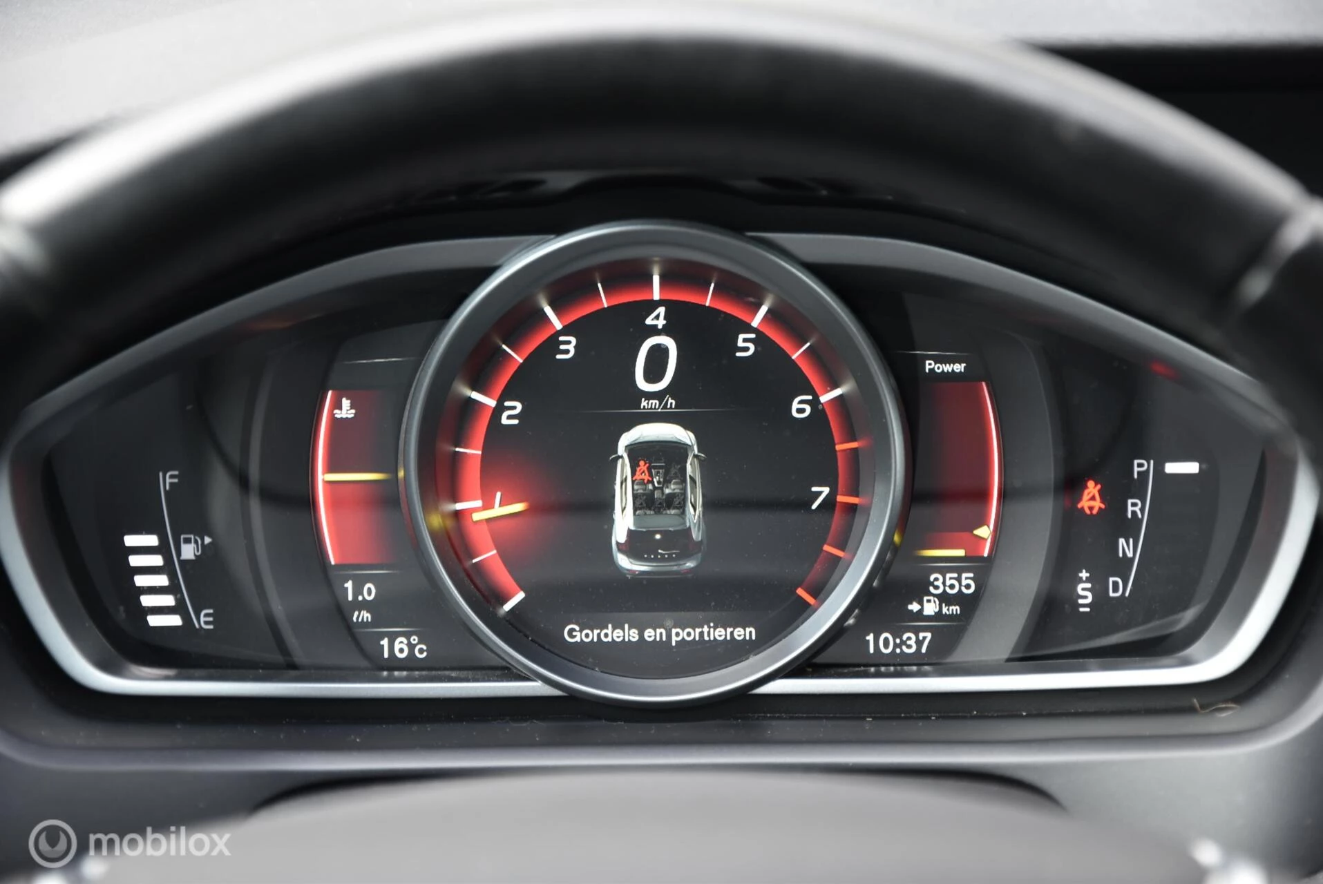 Hoofdafbeelding Volvo V40