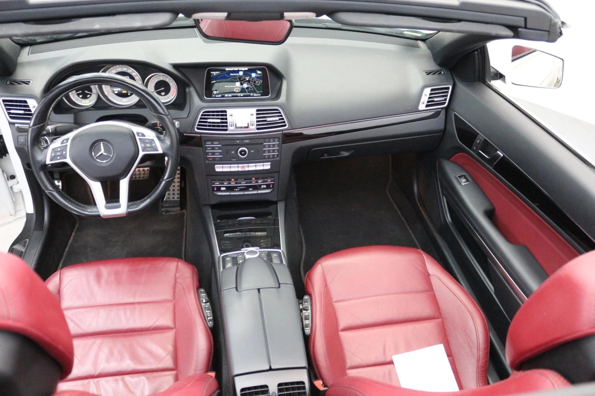 Hoofdafbeelding Mercedes-Benz E-Klasse