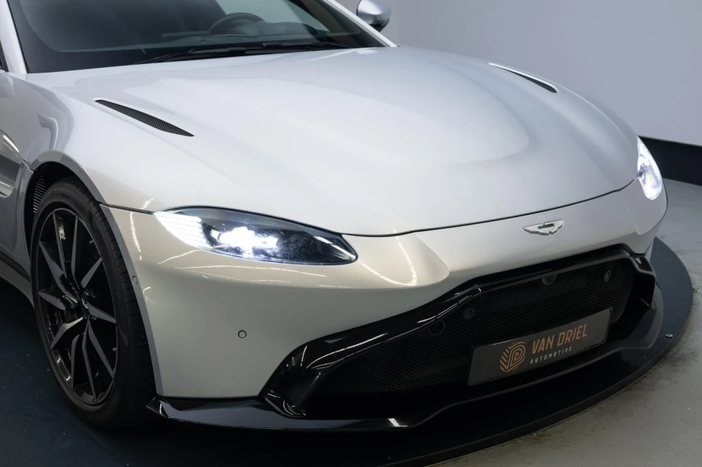 Hoofdafbeelding Aston Martin V8 Vantage