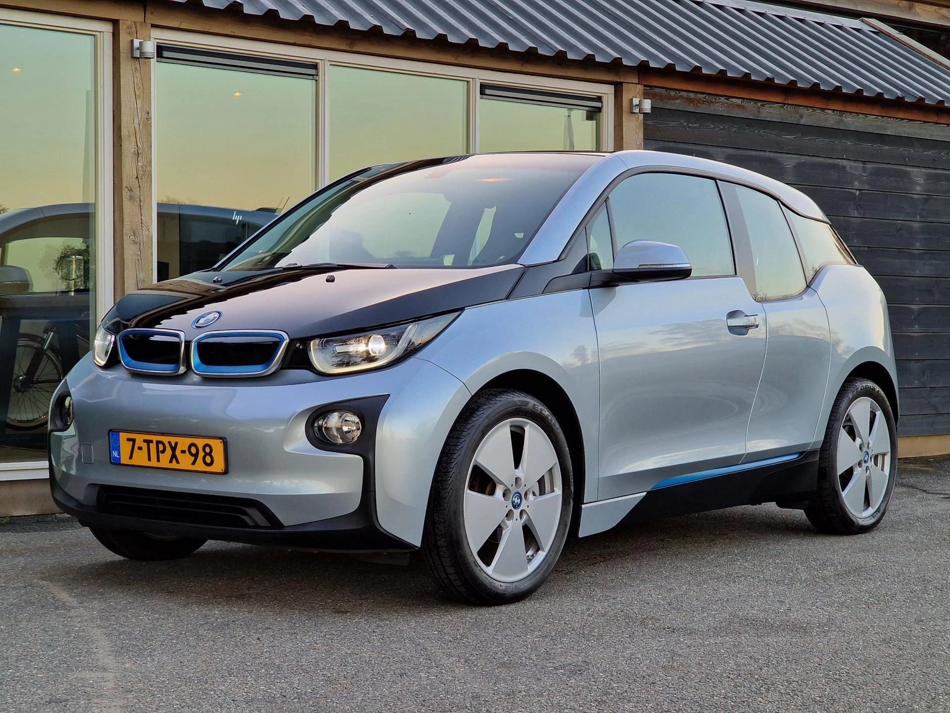 Hoofdafbeelding BMW i3