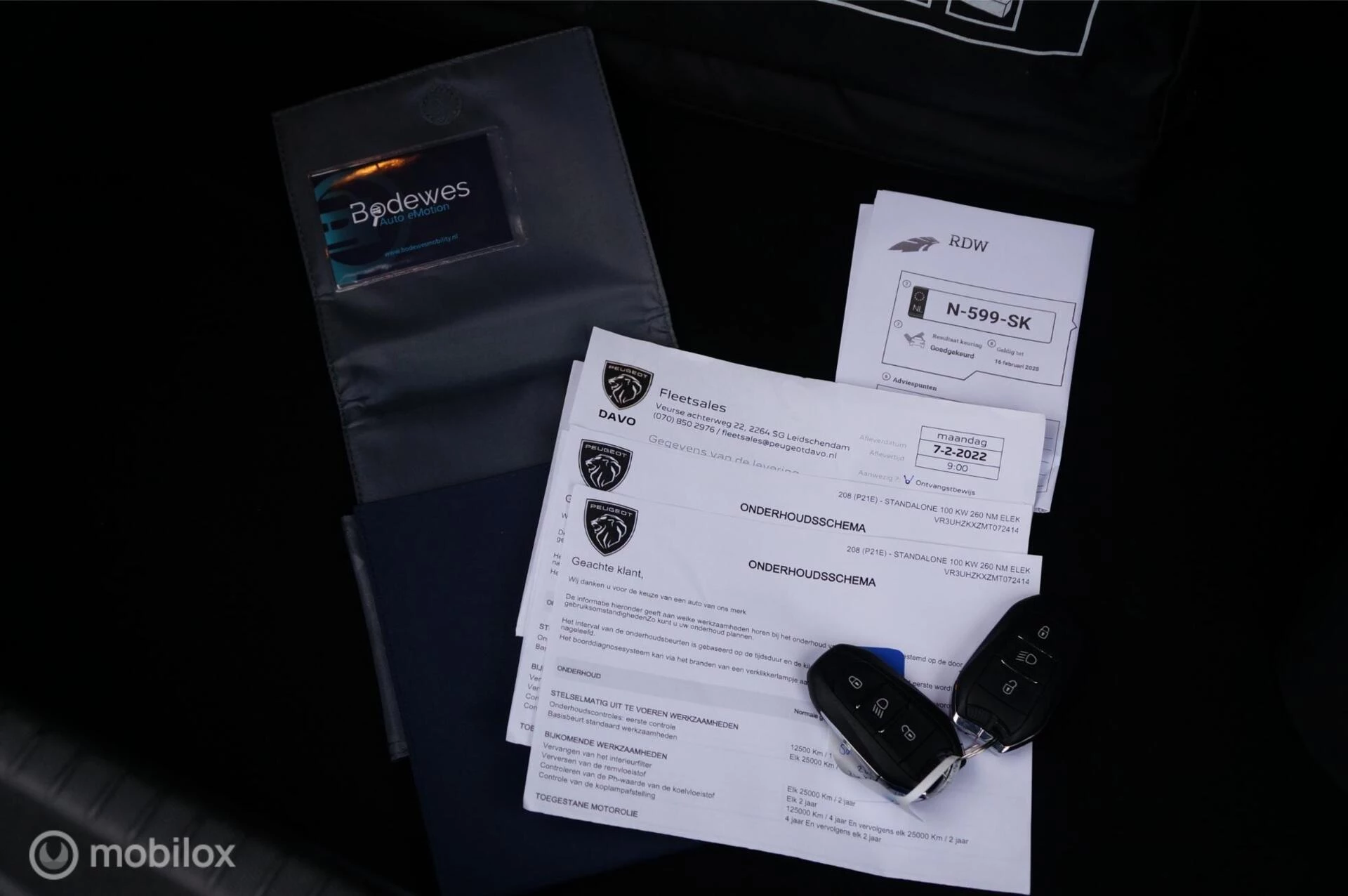 Hoofdafbeelding Peugeot e-208