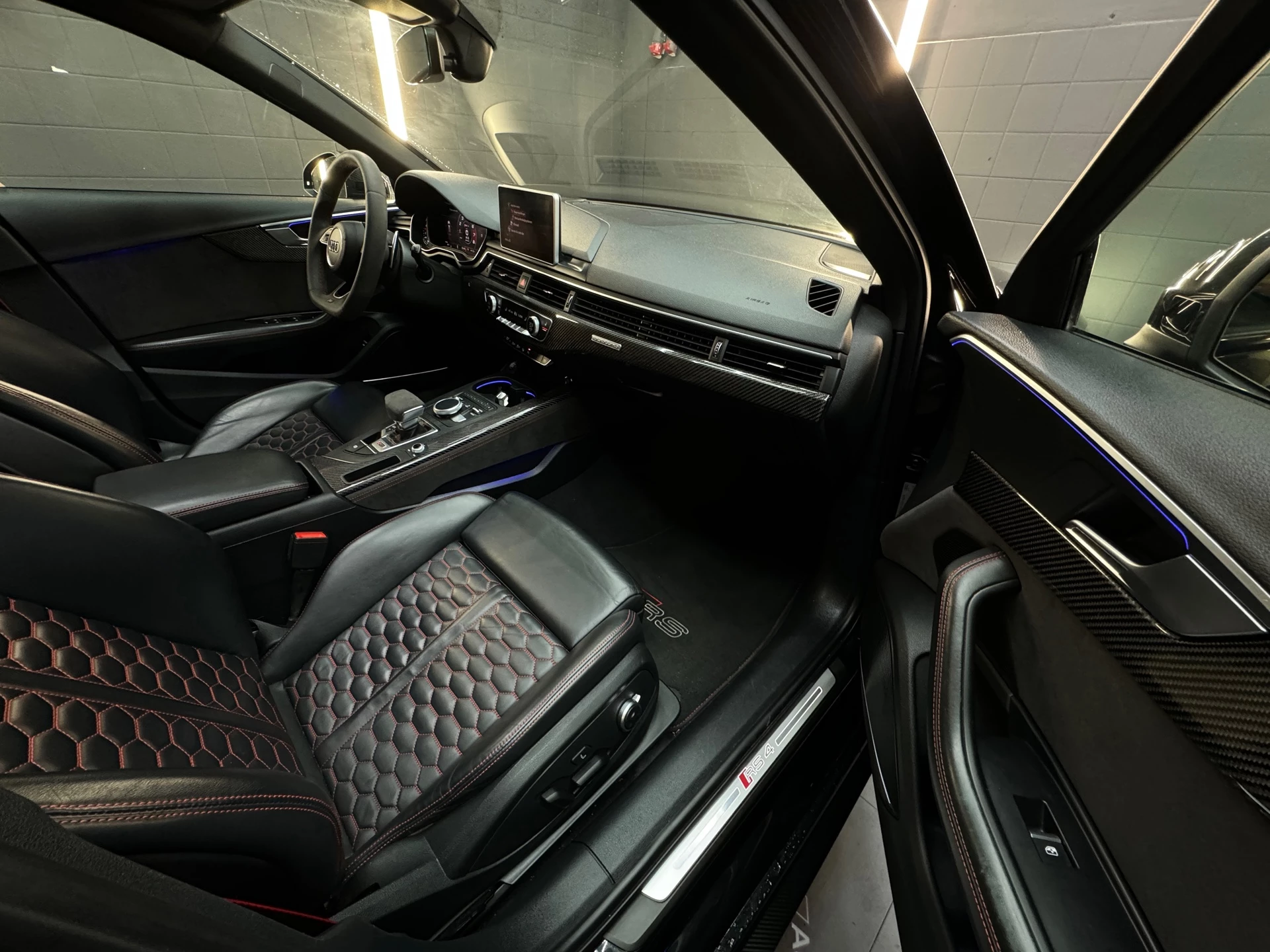 Hoofdafbeelding Audi RS4