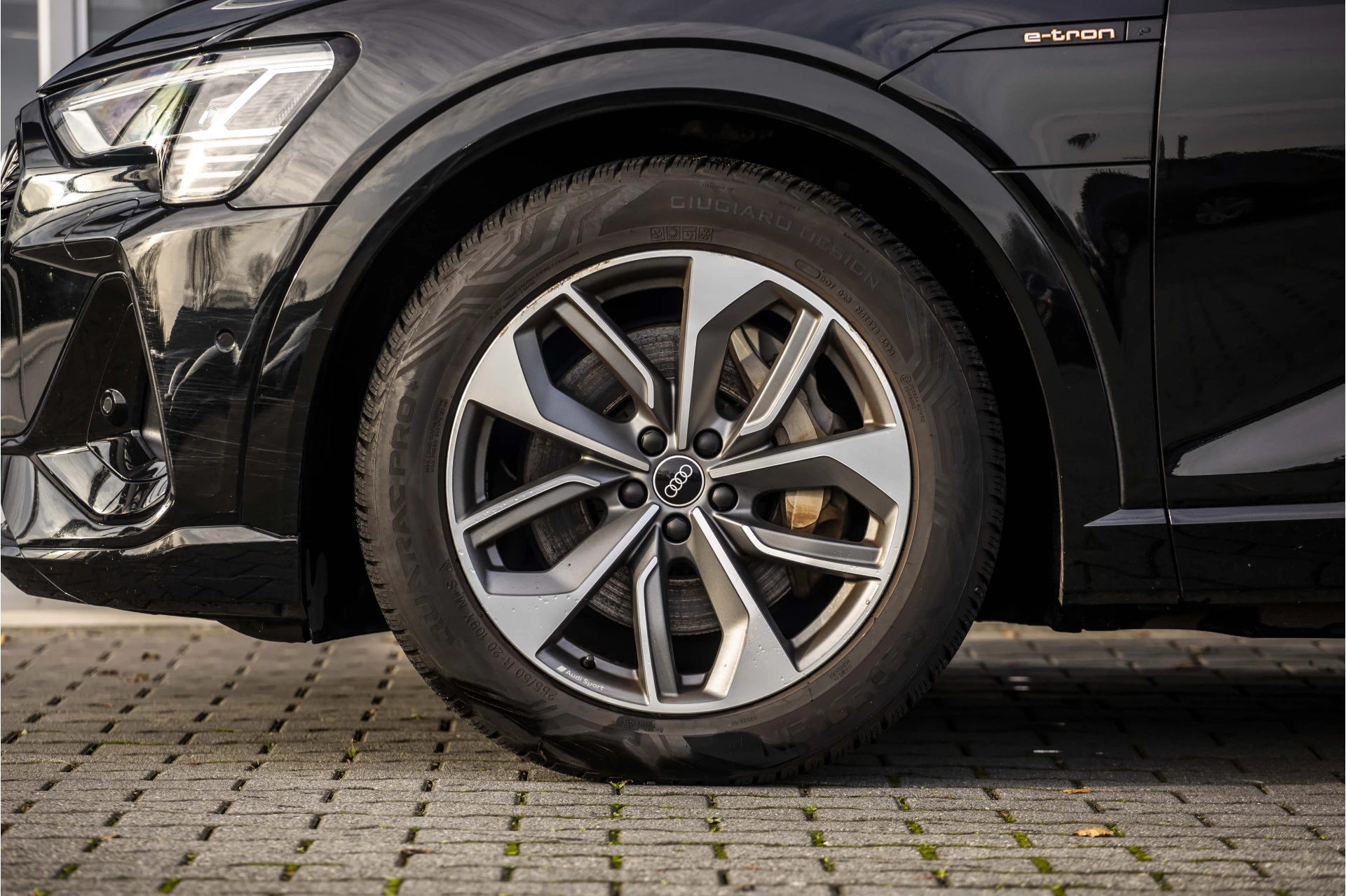 Hoofdafbeelding Audi e-tron