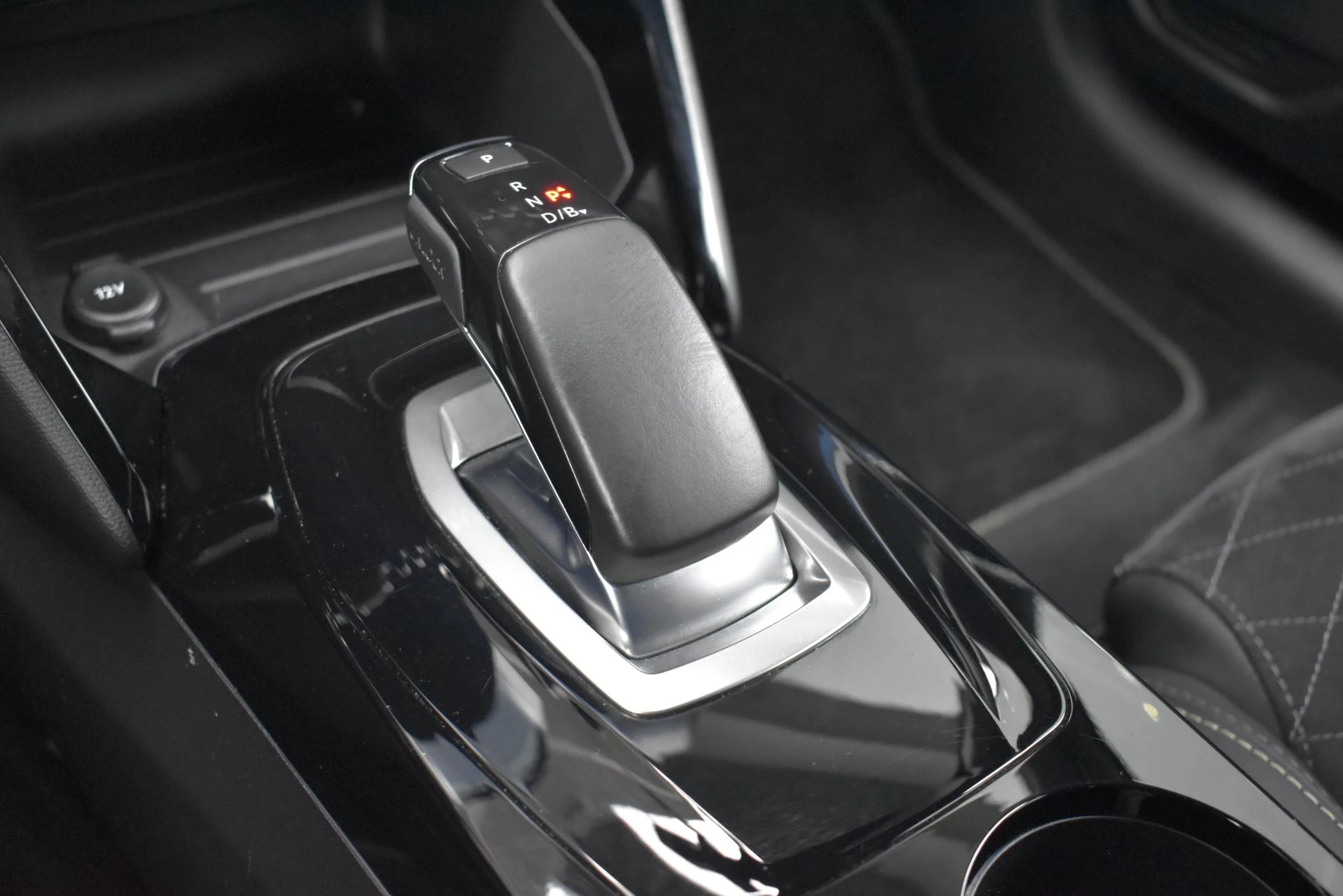 Hoofdafbeelding Peugeot e-208