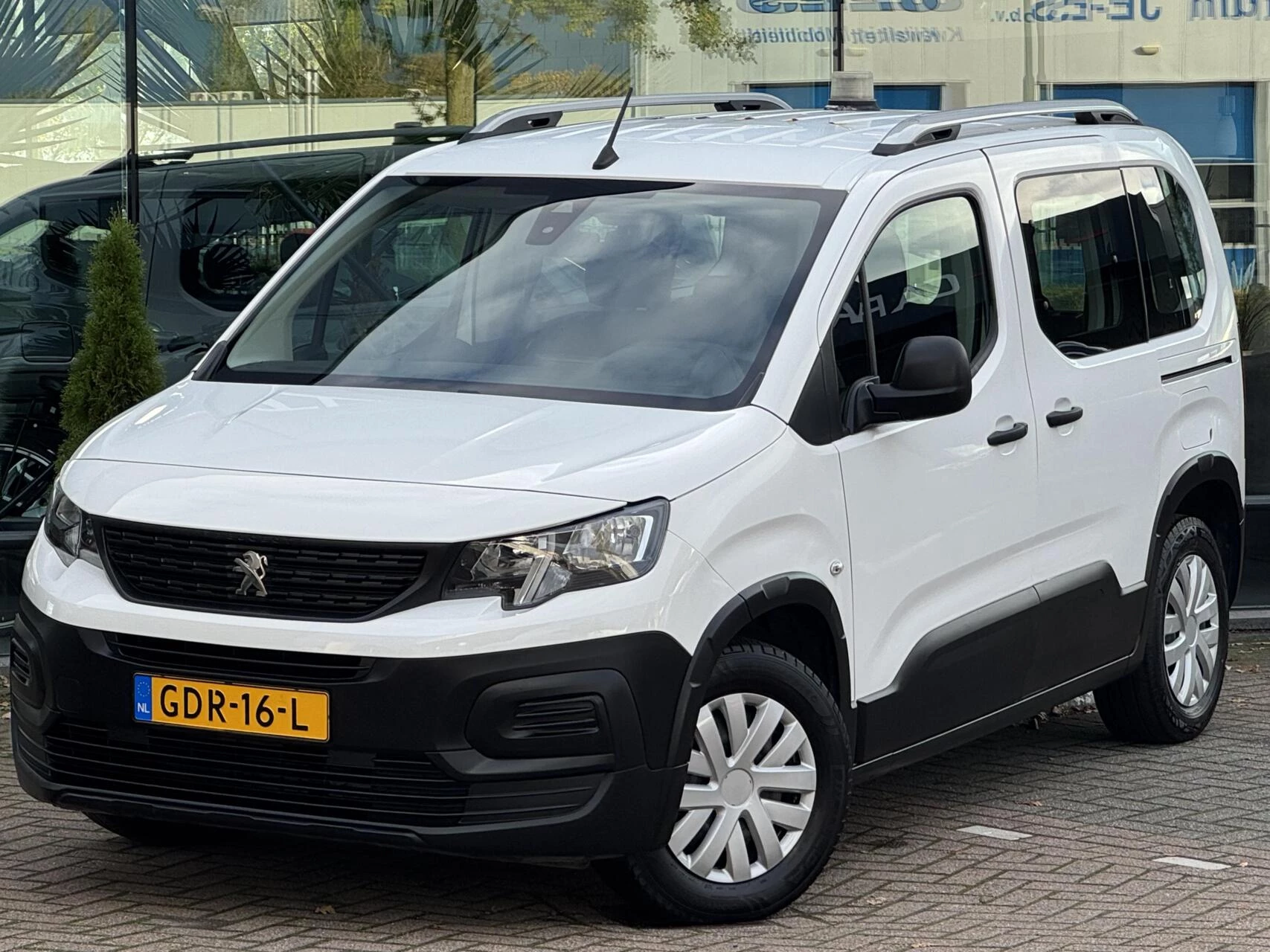 Hoofdafbeelding Peugeot Rifter