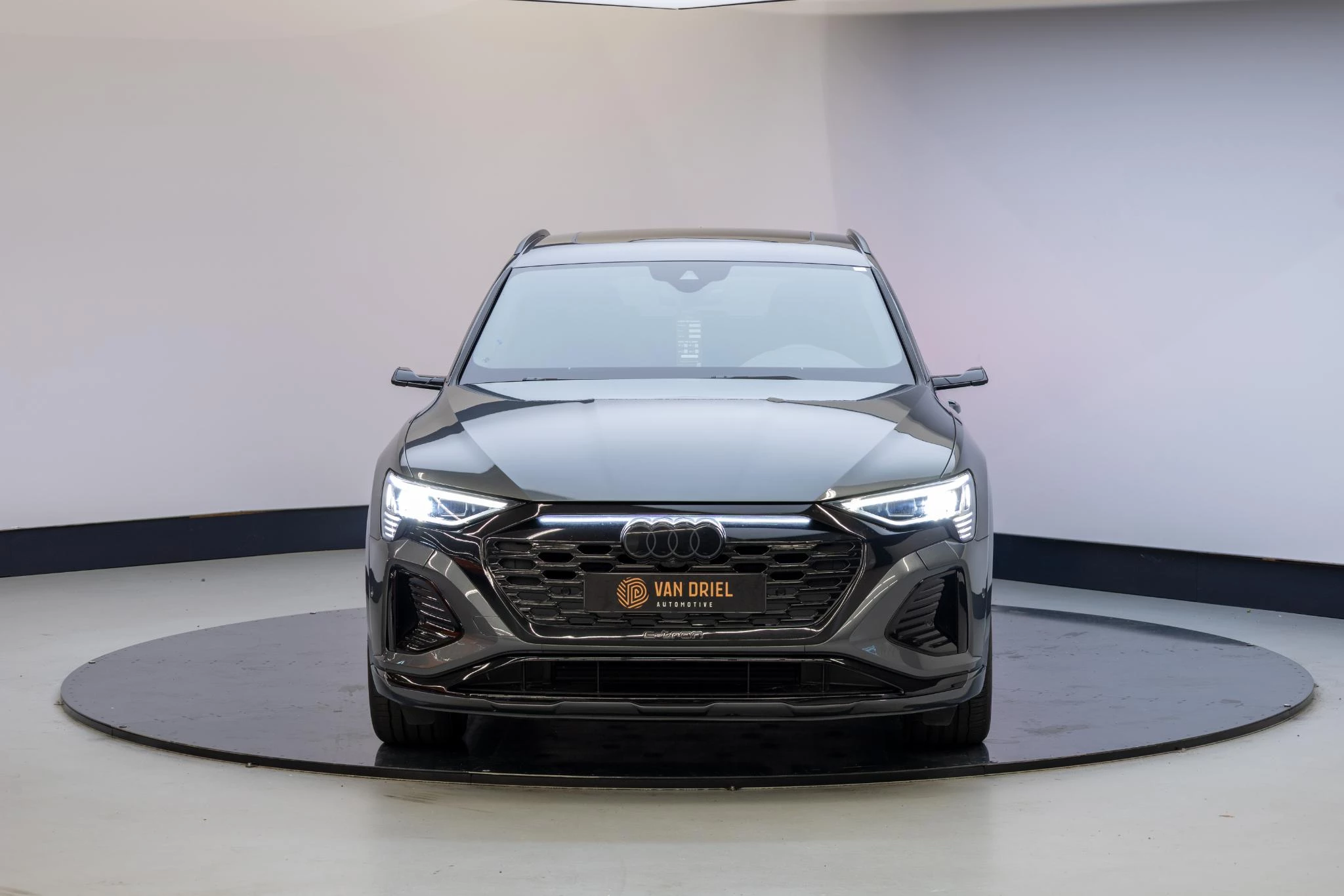 Hoofdafbeelding Audi Q8 Sportback e-tron