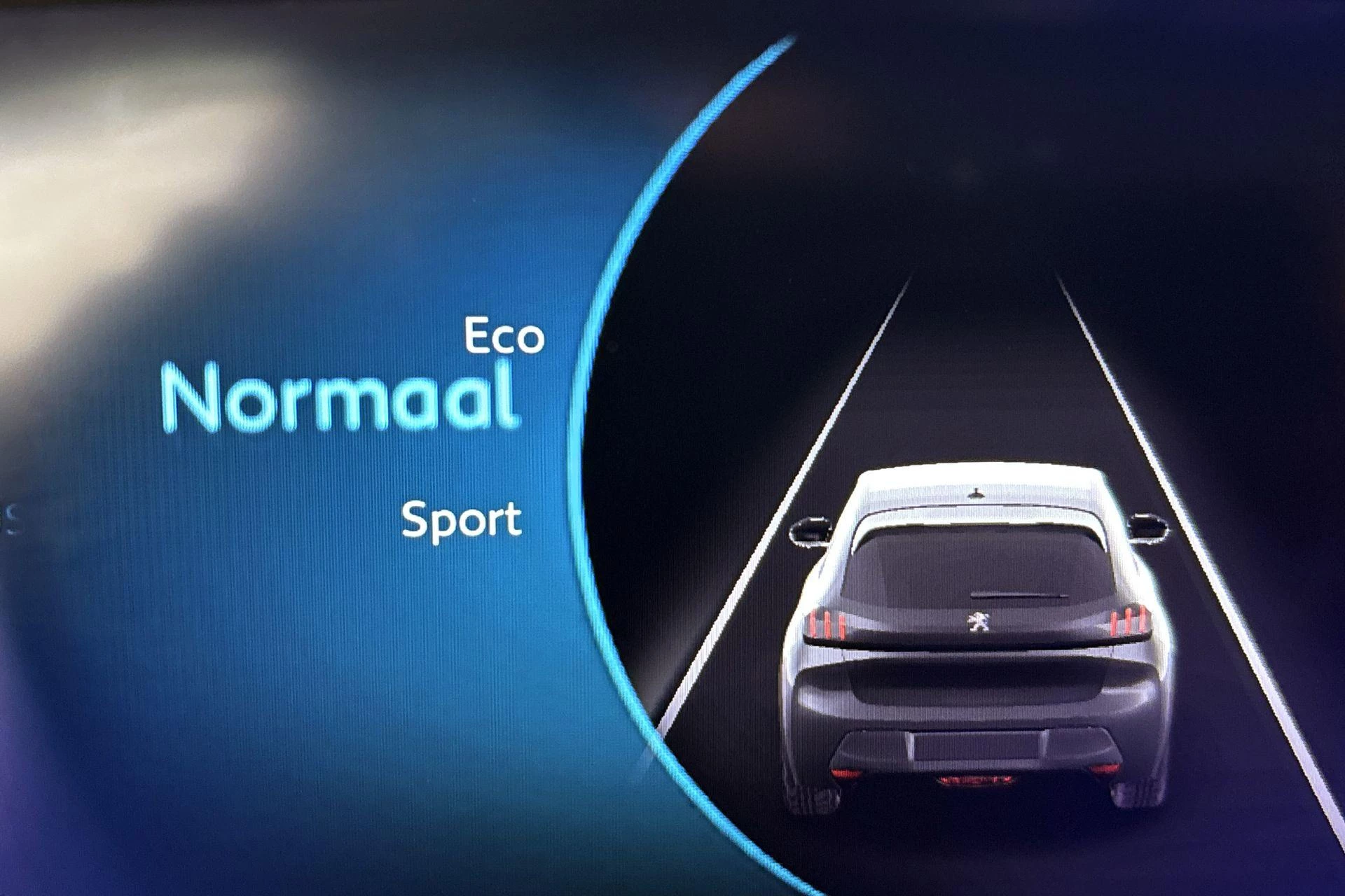 Hoofdafbeelding Peugeot e-208