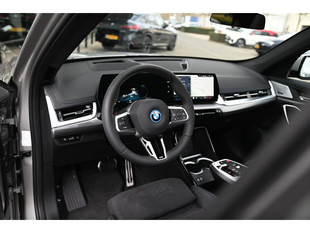 Hoofdafbeelding BMW iX1