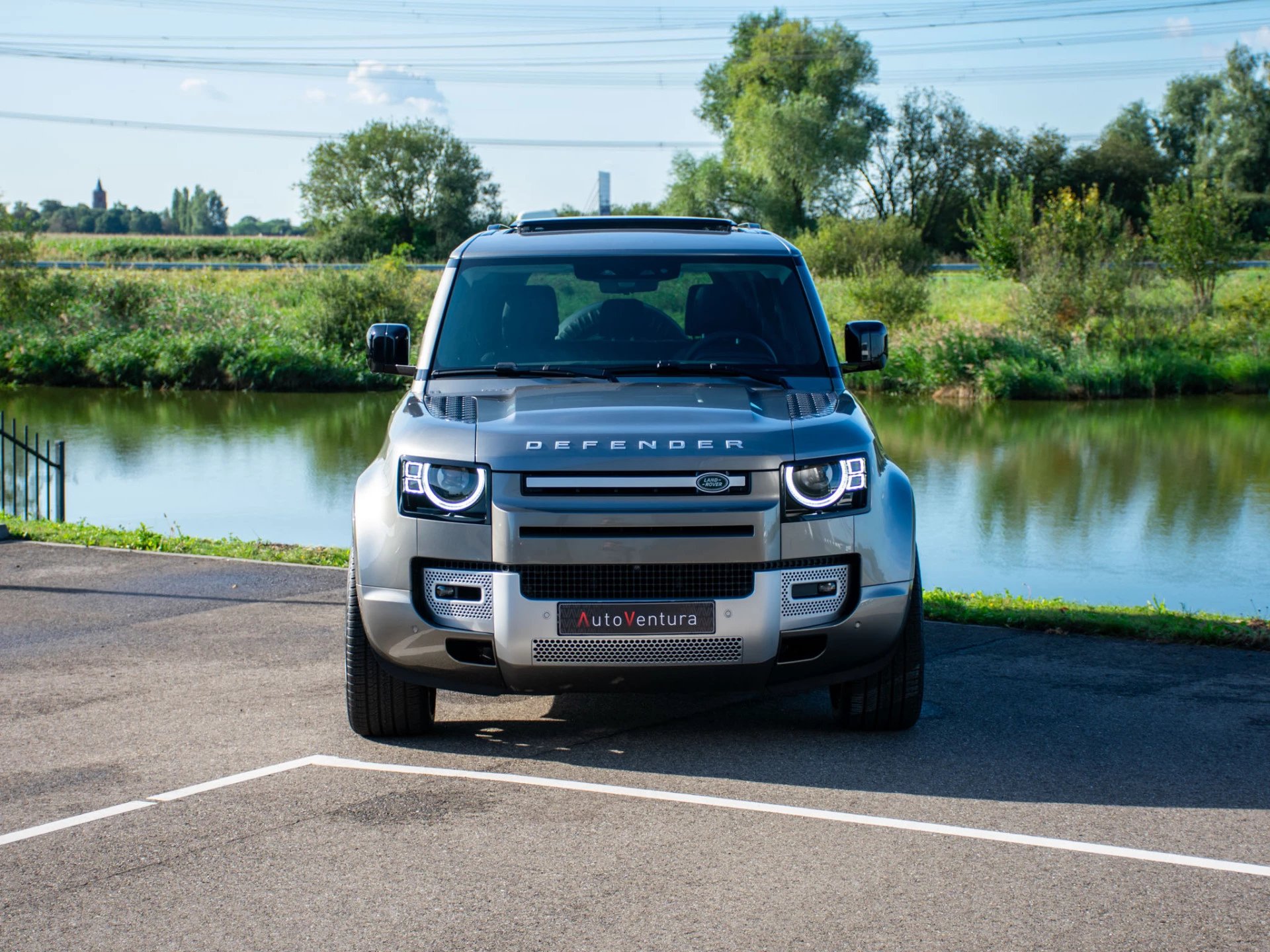 Hoofdafbeelding Land Rover Defender