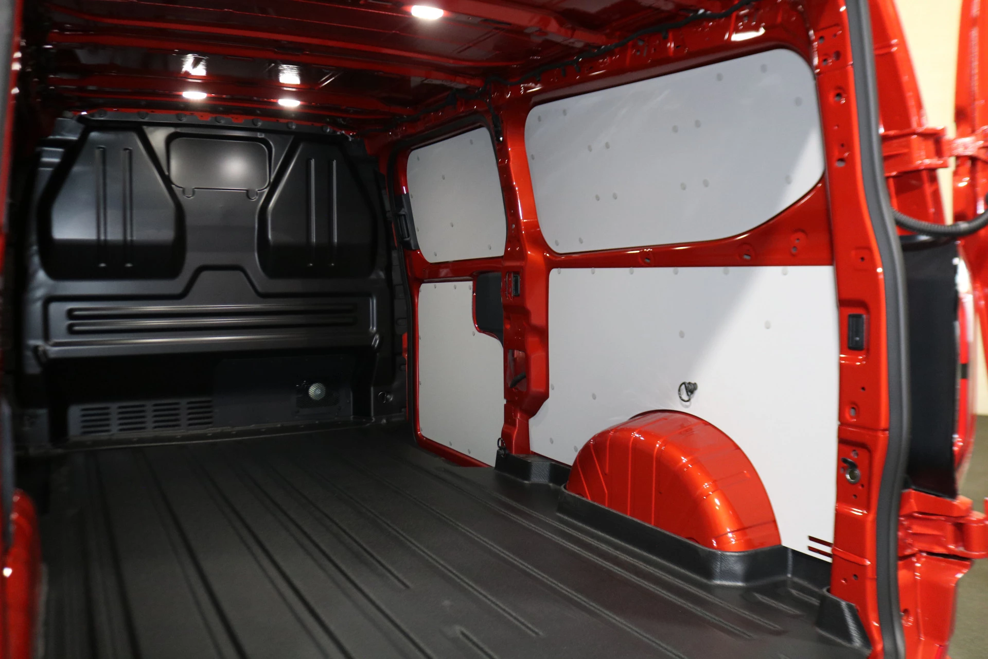 Hoofdafbeelding Ford E-Transit Custom