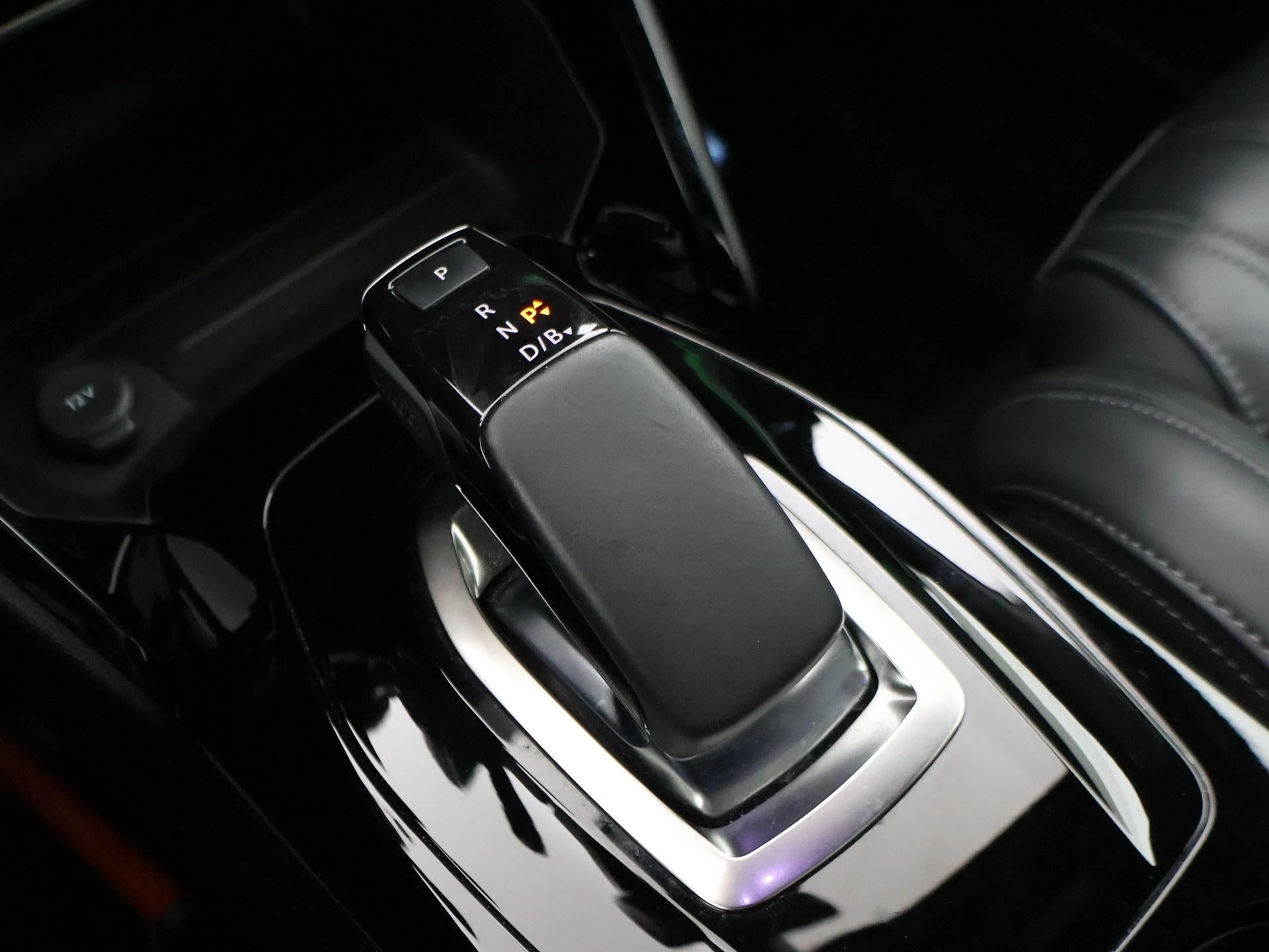 Hoofdafbeelding Peugeot e-2008