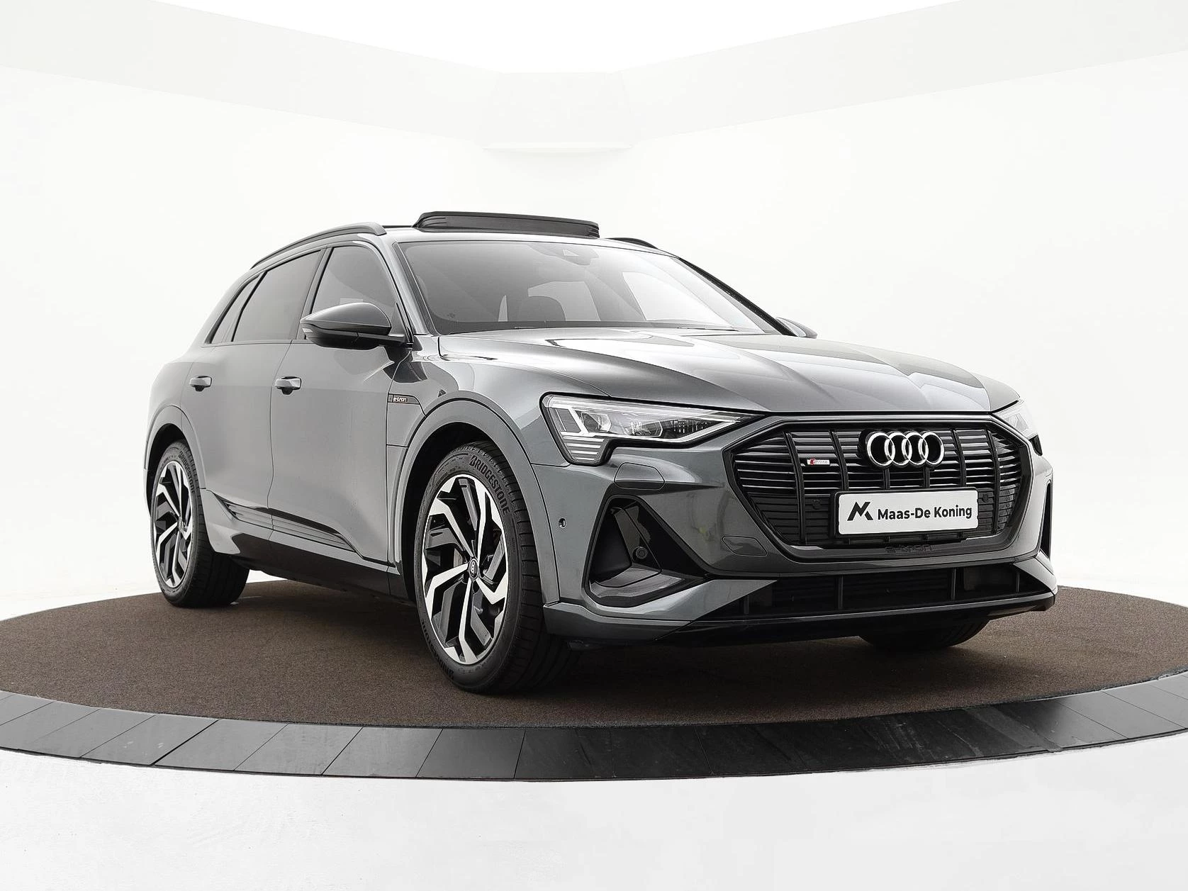 Hoofdafbeelding Audi e-tron