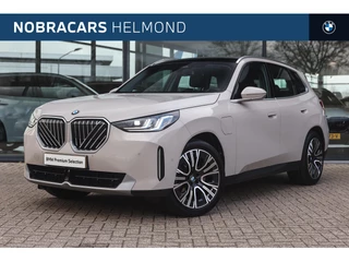 BMW X3 30e xDrive Automaat / Panoramadak / Trekhaak / Sportstoelen / Achteruitrijcamera / Comfort Access / Adaptieve LED / Harman Kardon / Stoelverwarming