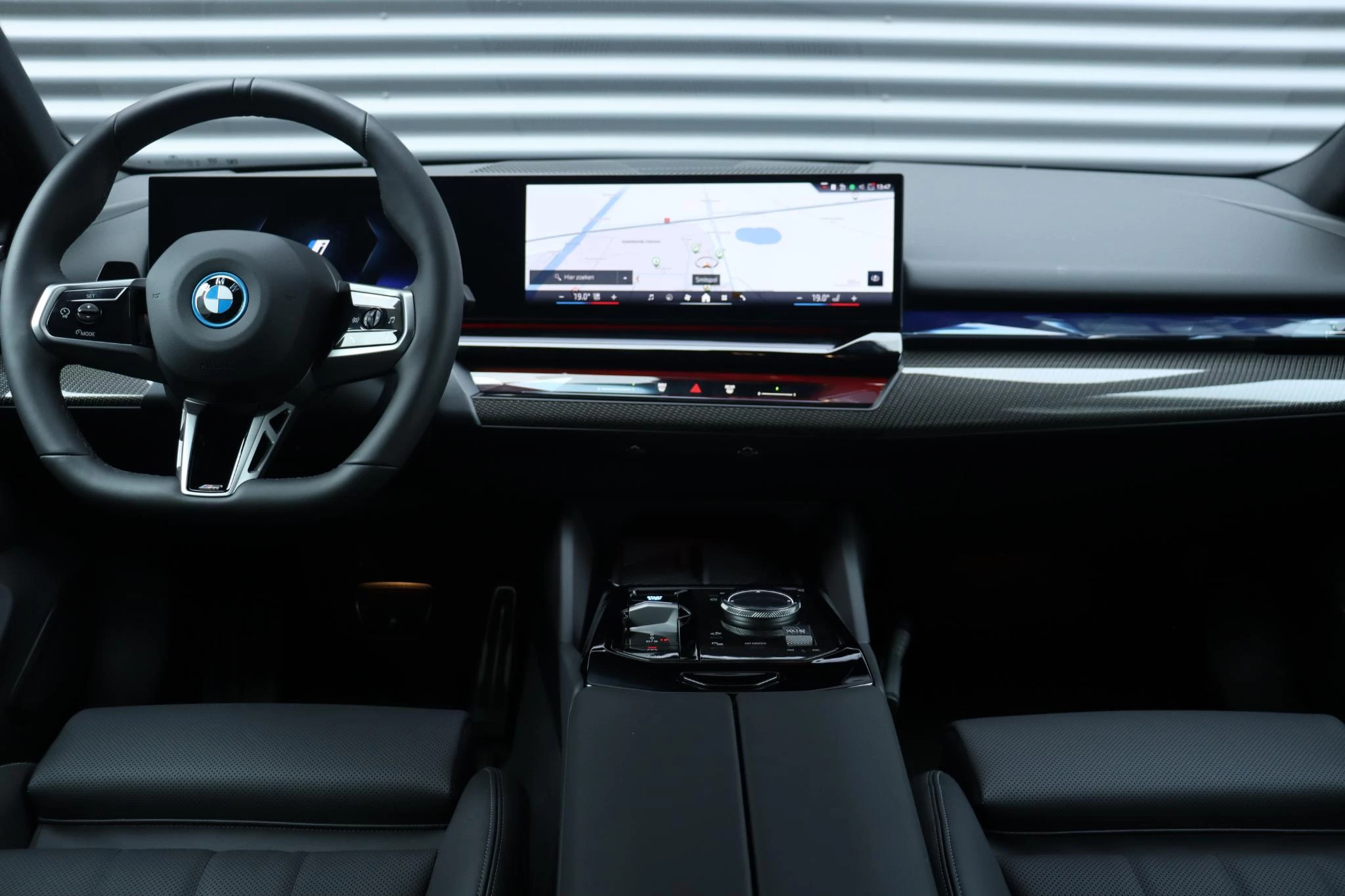 Hoofdafbeelding BMW i5