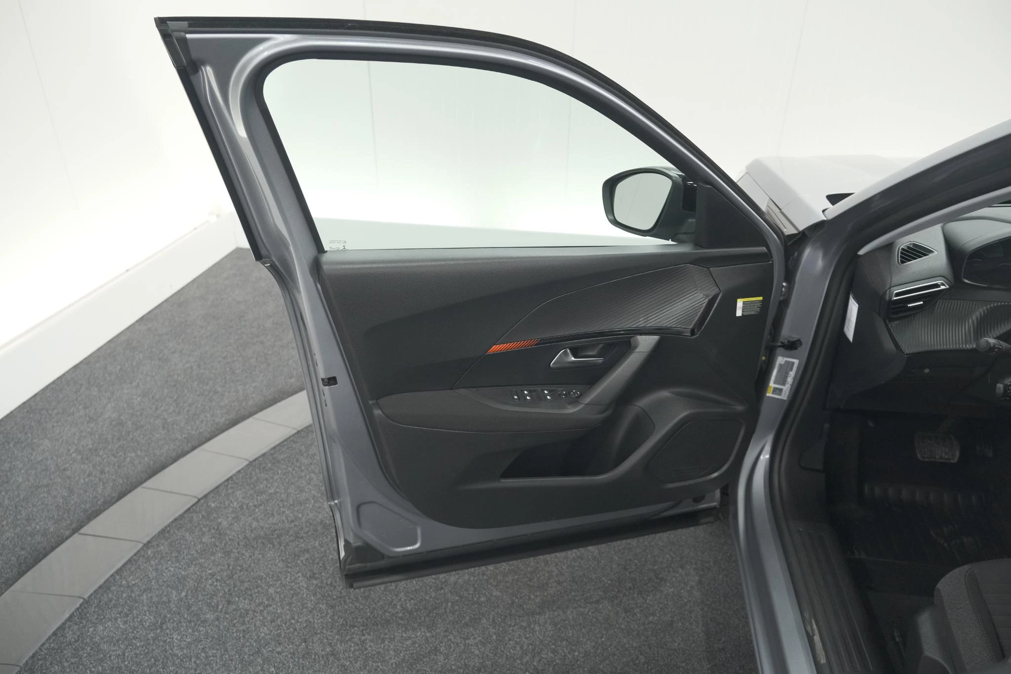 Hoofdafbeelding Peugeot e-2008