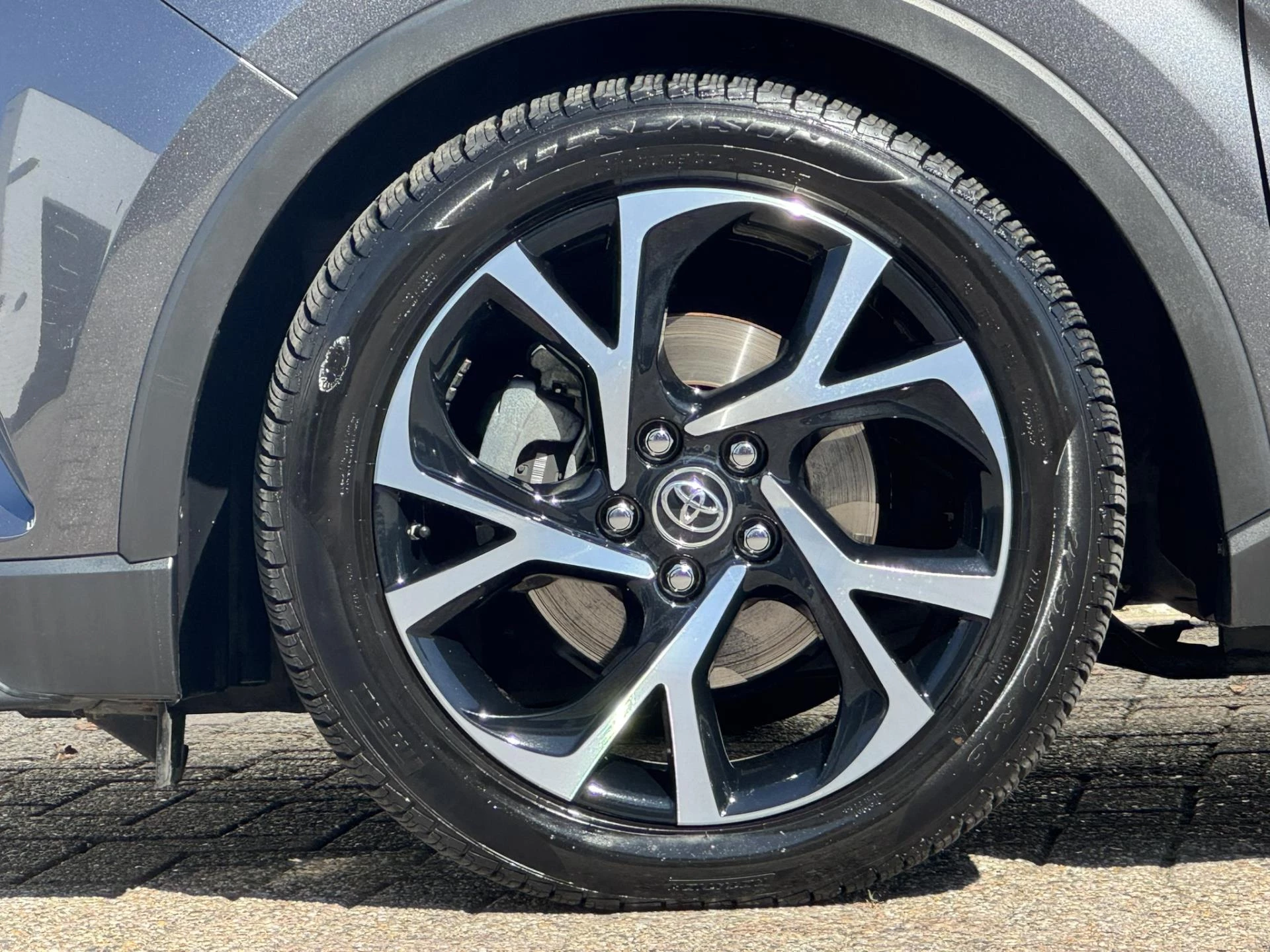 Hoofdafbeelding Toyota C-HR