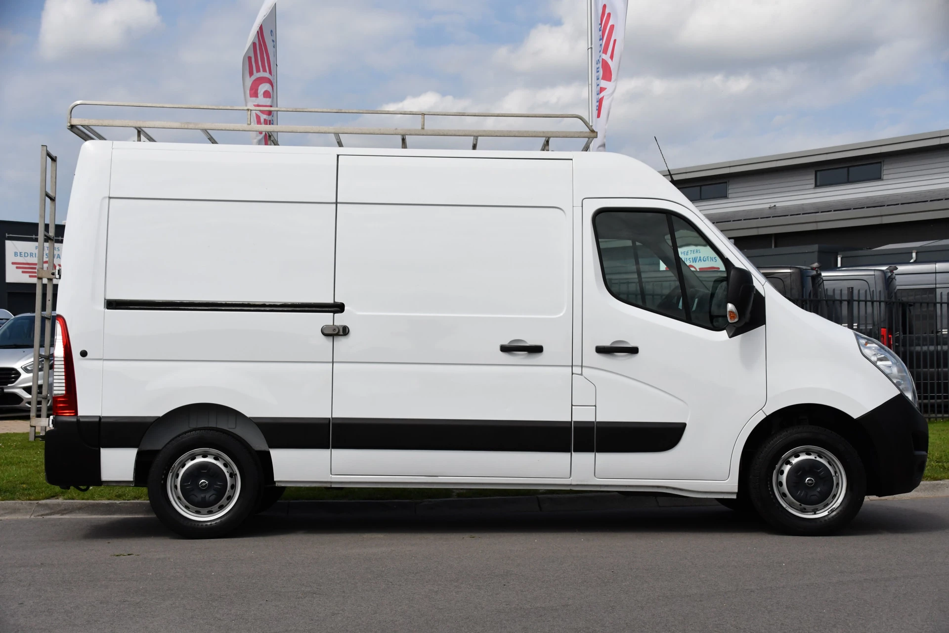 Hoofdafbeelding Opel Movano