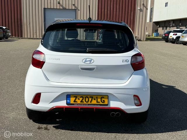 Hoofdafbeelding Hyundai i10