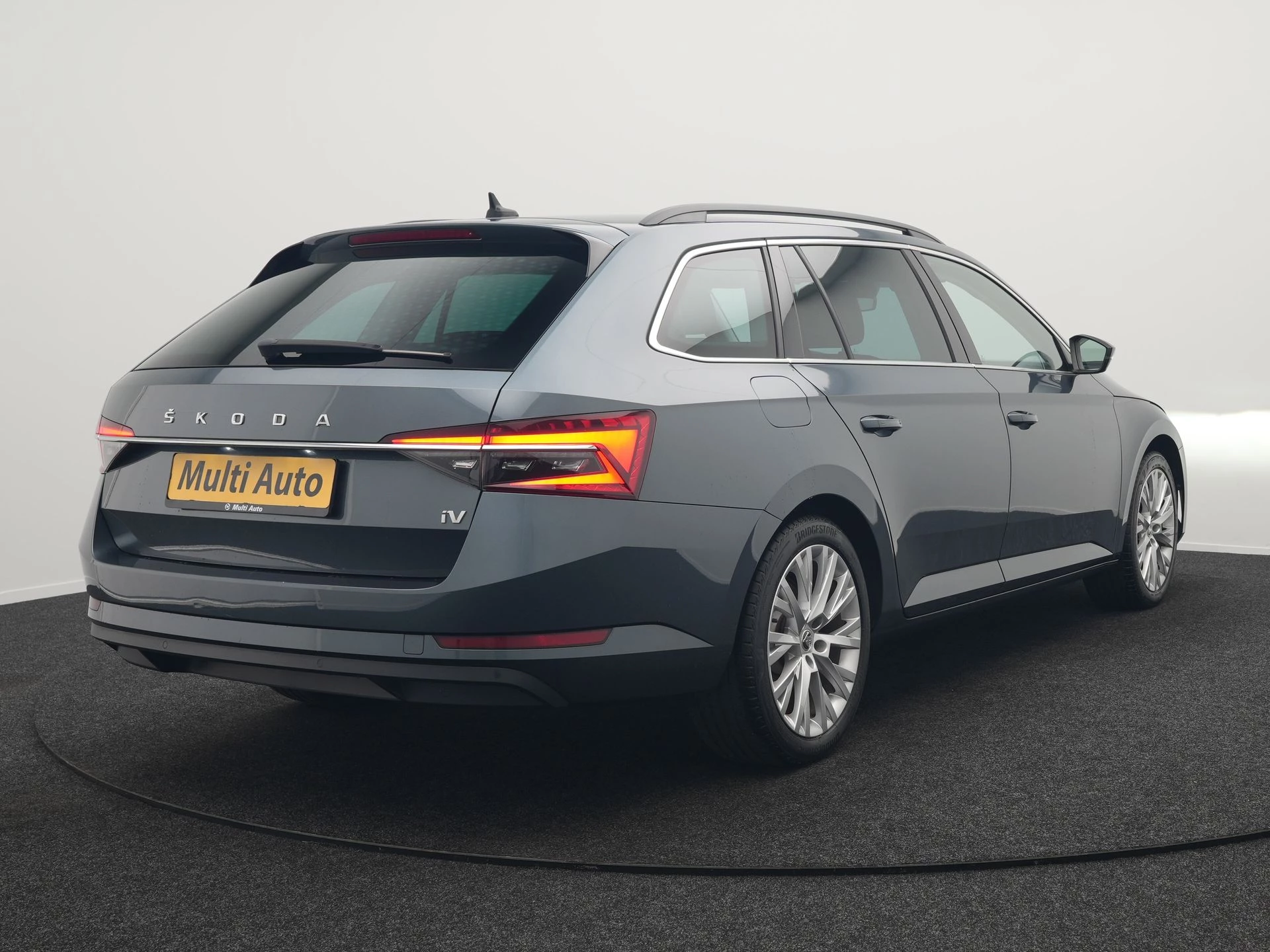 Hoofdafbeelding Škoda Superb