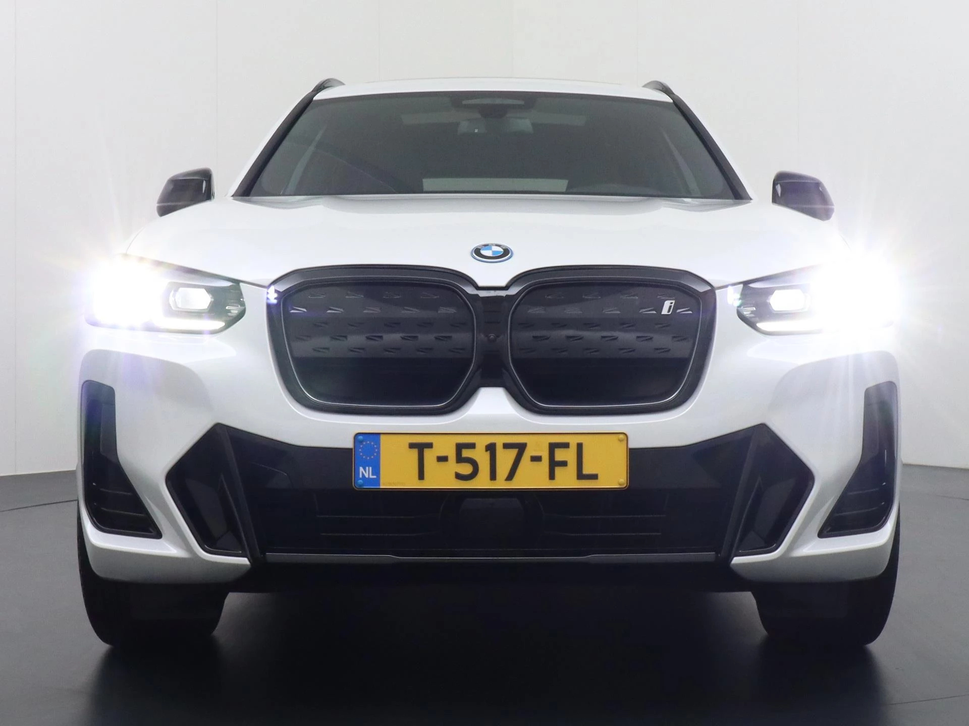 Hoofdafbeelding BMW iX3