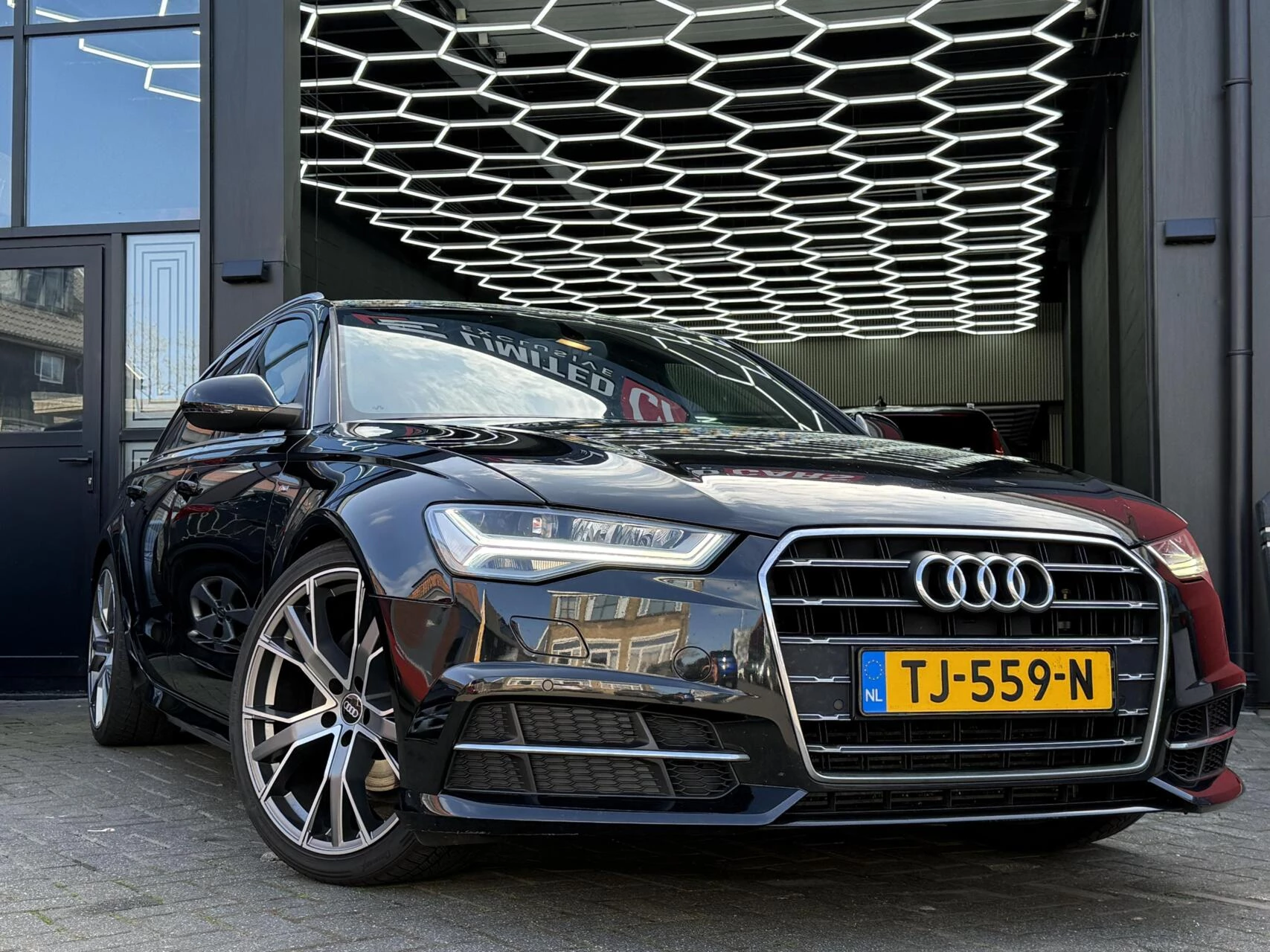 Hoofdafbeelding Audi A6