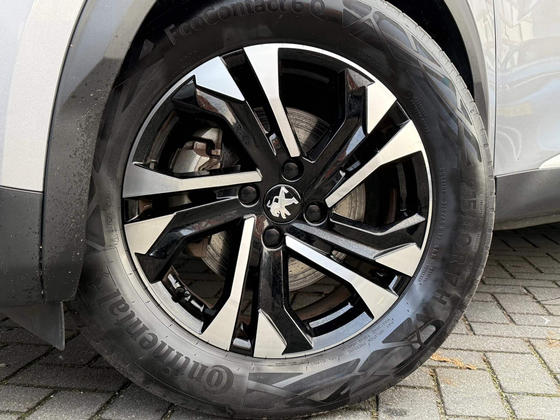 Hoofdafbeelding Peugeot e-2008