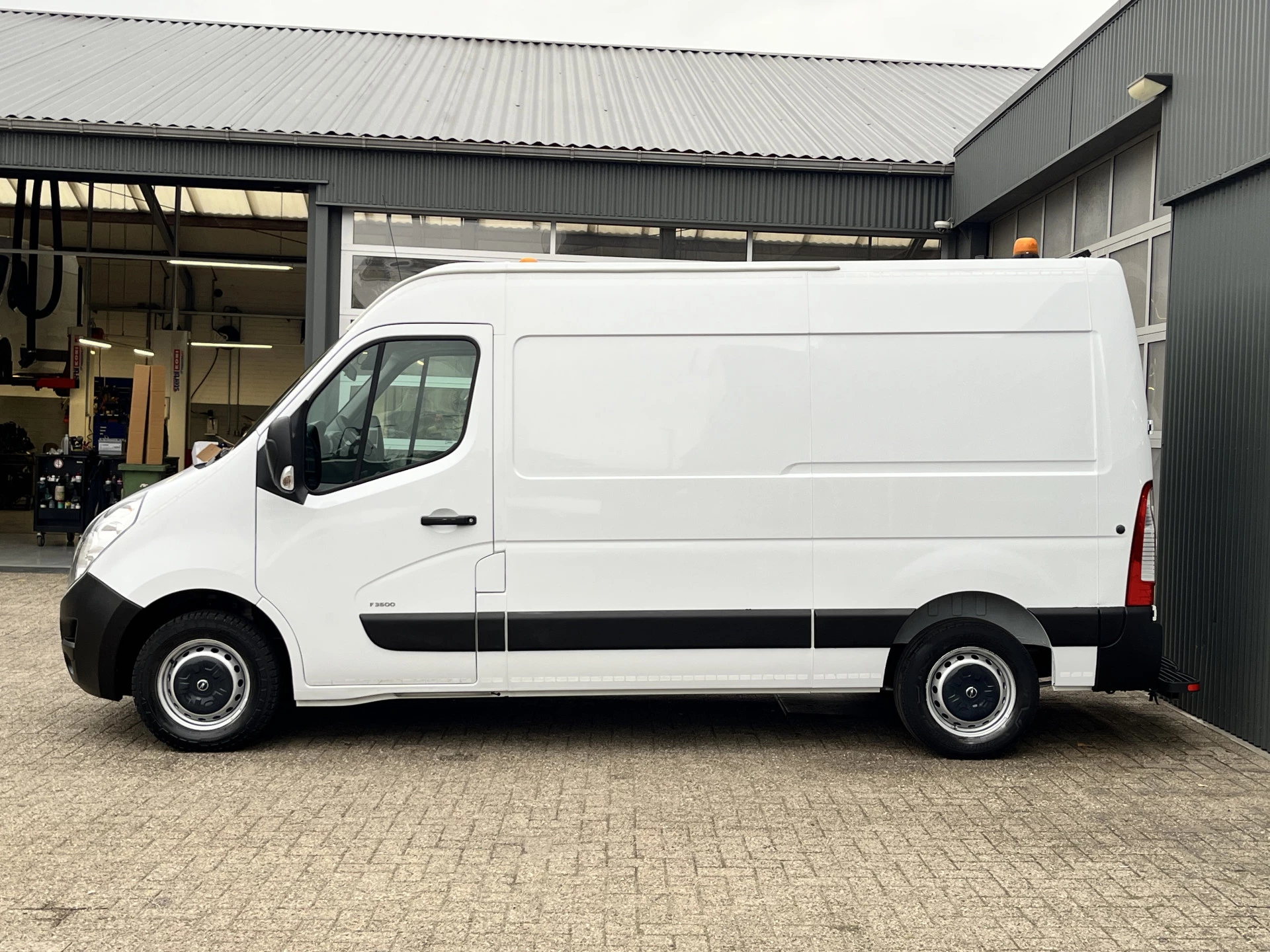 Hoofdafbeelding Opel Movano