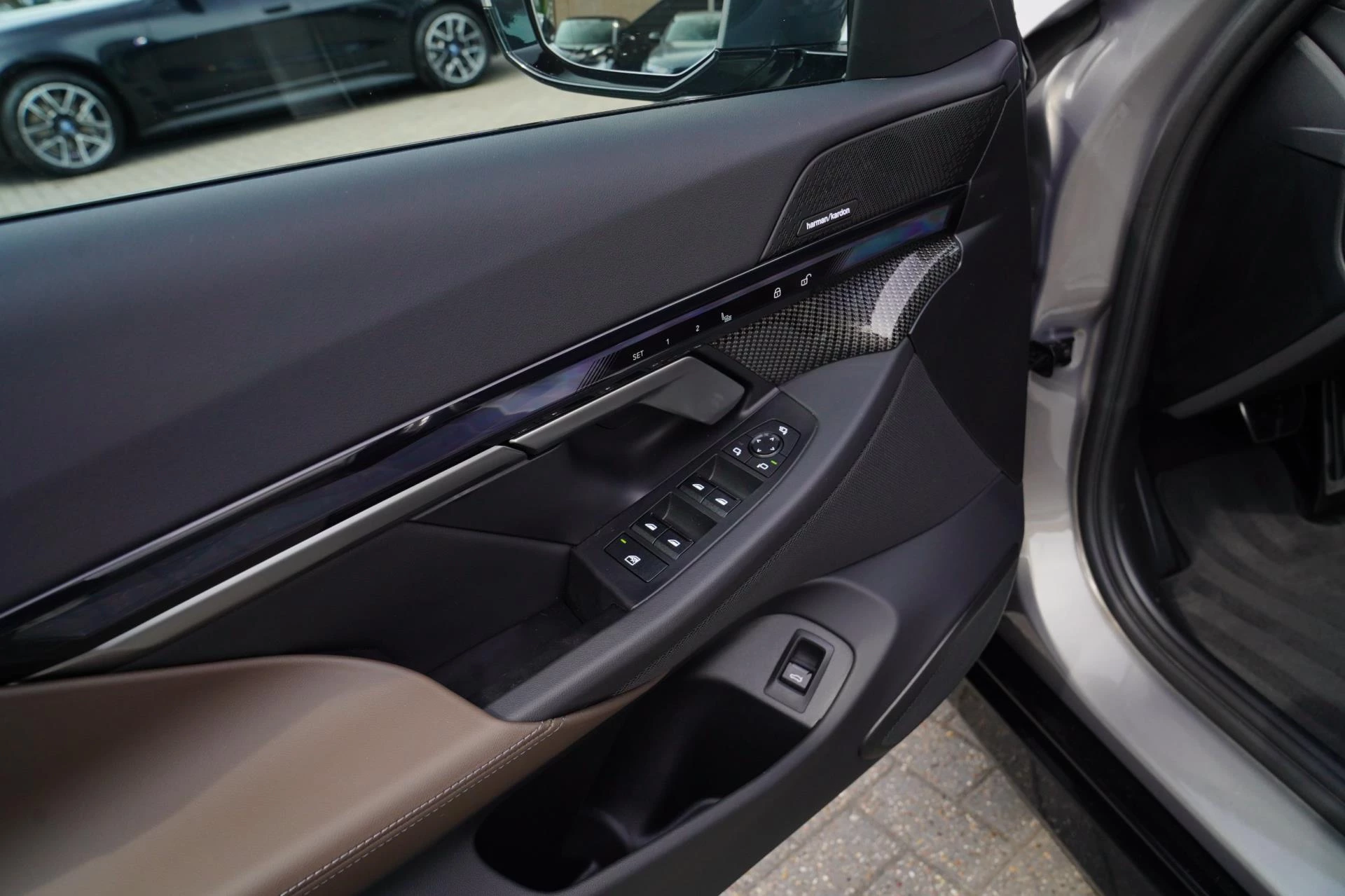 Hoofdafbeelding BMW i5
