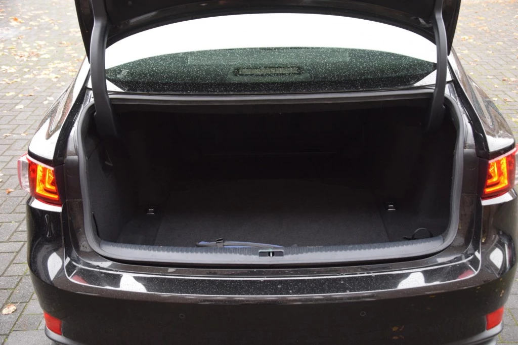 Hoofdafbeelding Lexus IS