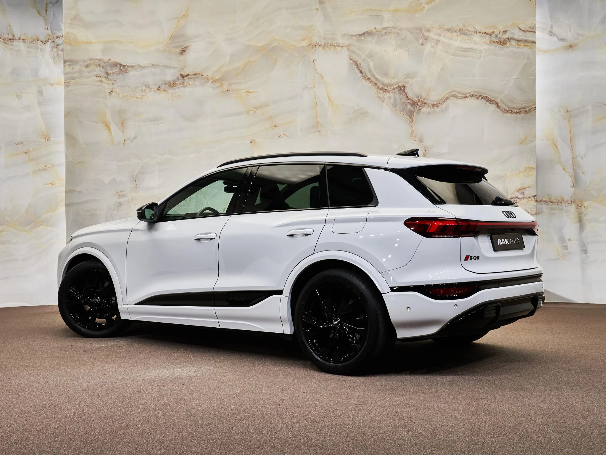 Hoofdafbeelding Audi SQ6