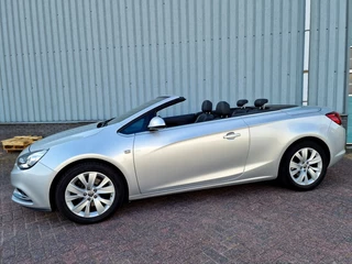 Hoofdafbeelding Opel Cascada Opel Cascada 1.4 Cosmo Cabriolet Airco/Cruise CTRL APK 2025